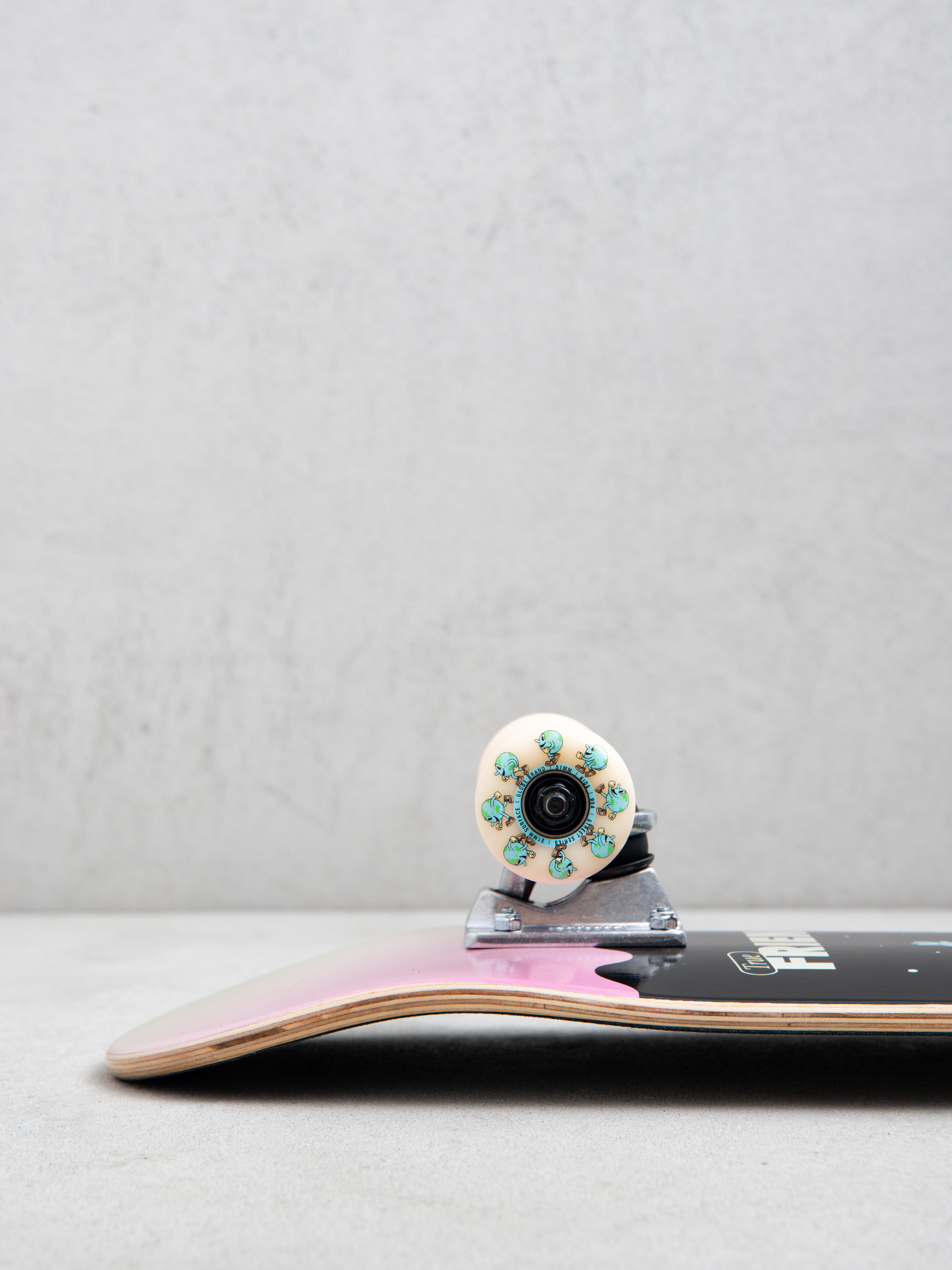 Скейтборд Globe Kids Wide Mini (true friends)