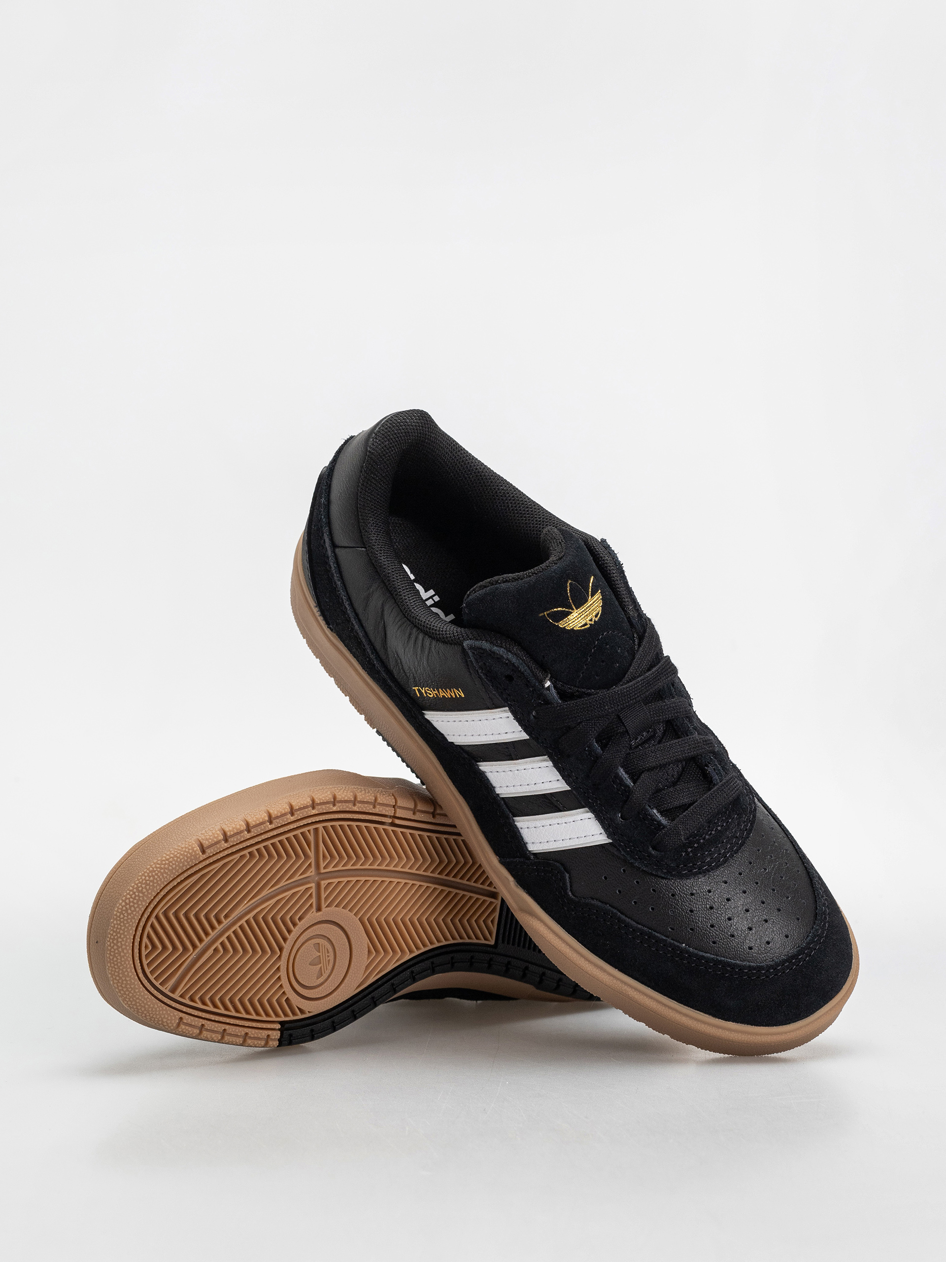 Взуття adidas Tyshawn II (cblack/ftwwht/gum4)