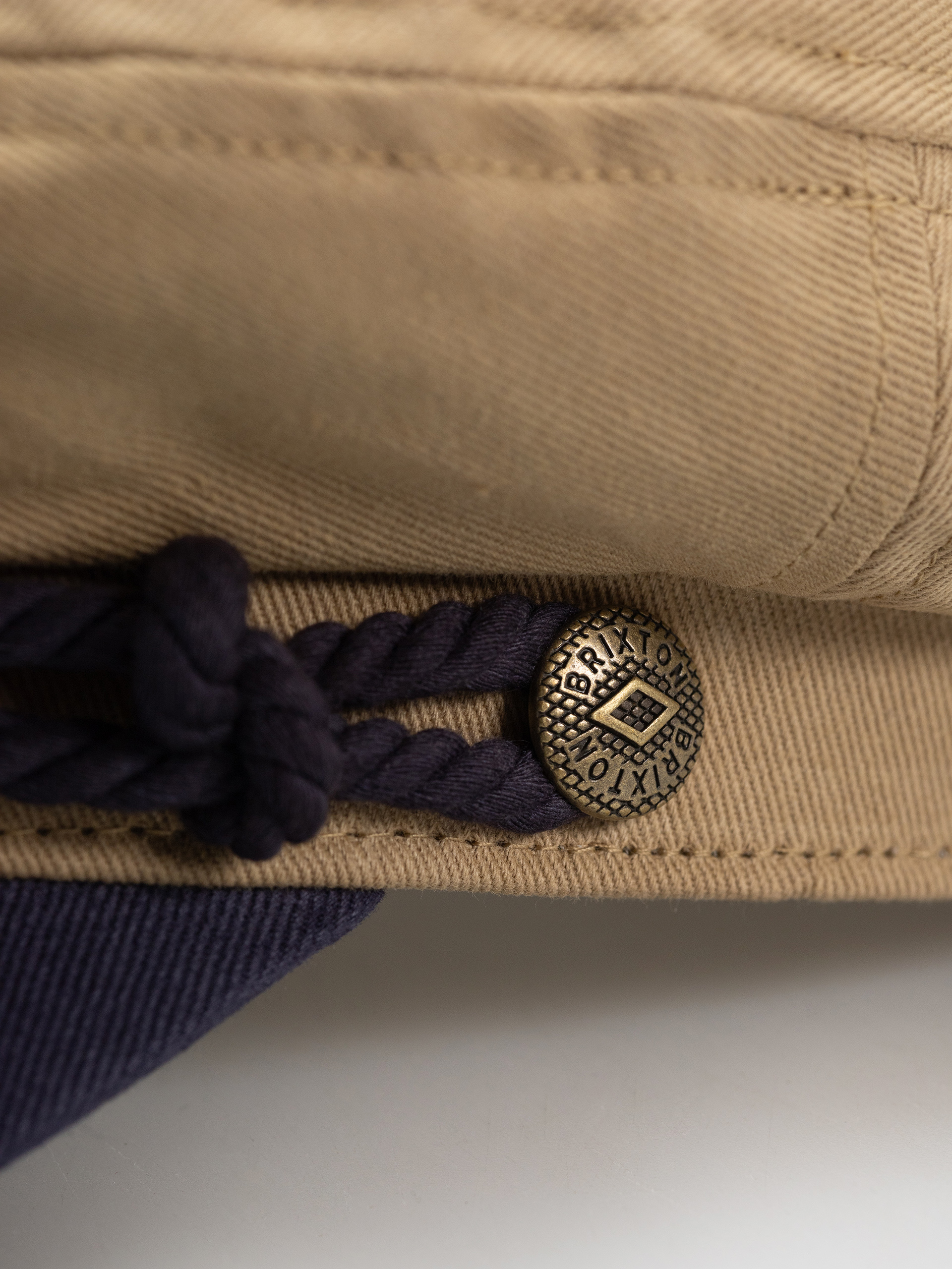 Кашкет Brixton Fiddler (sand/washed navy)