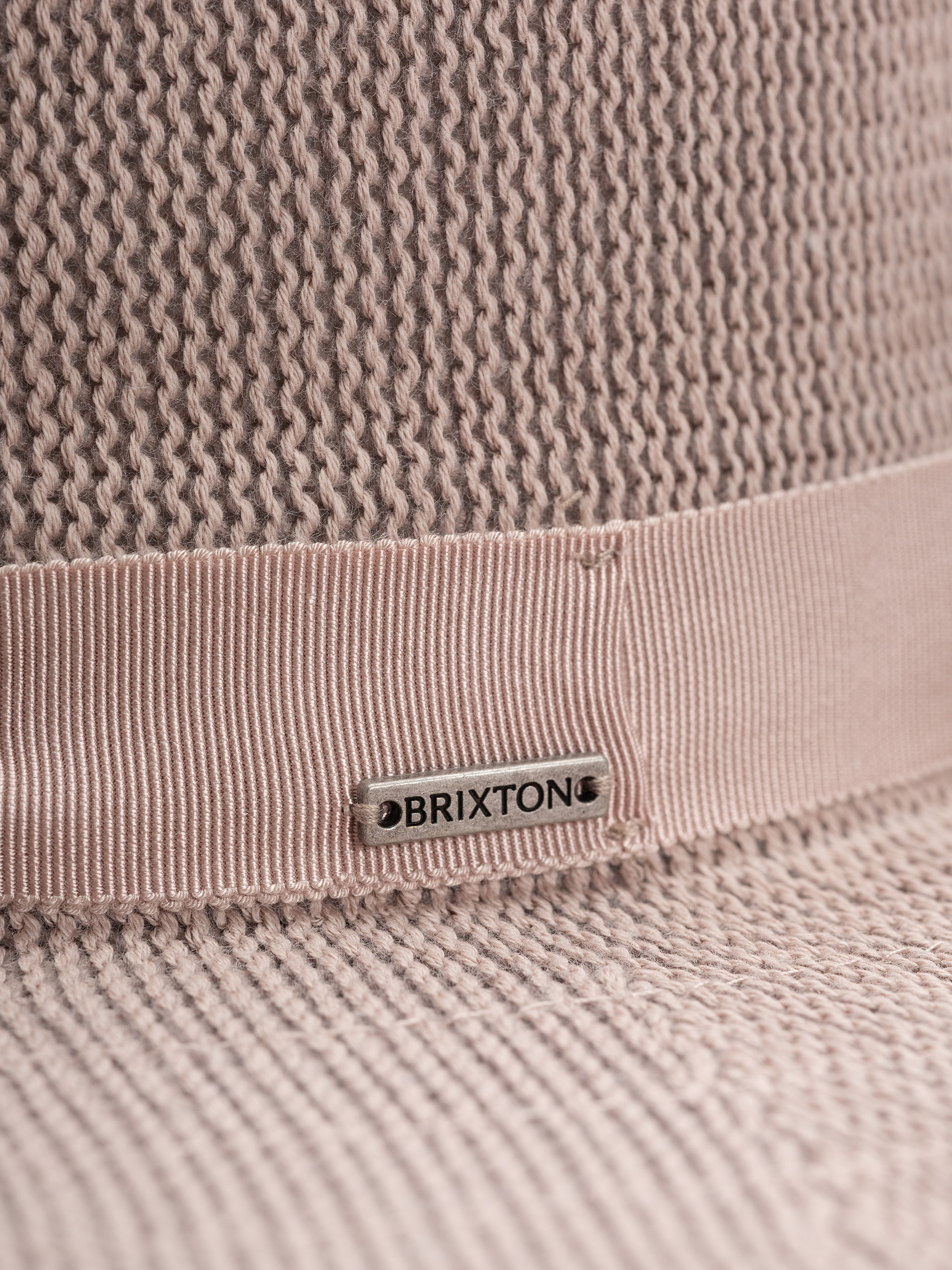 Капелюх Brixton Lyons Knit Packable Wmn (chalk pink)