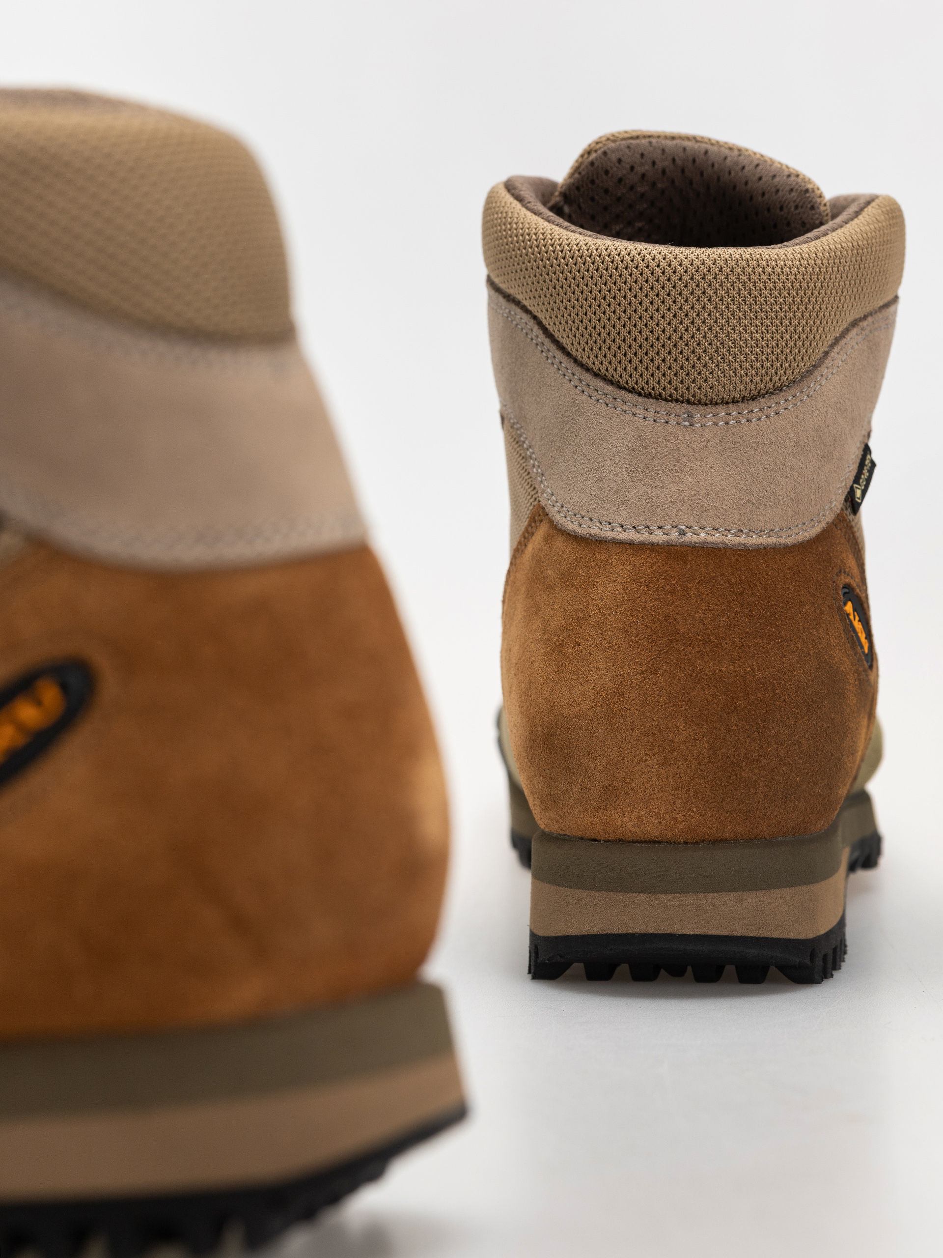 Взуття AKU Ultra Light Original GTX (sand/olive)