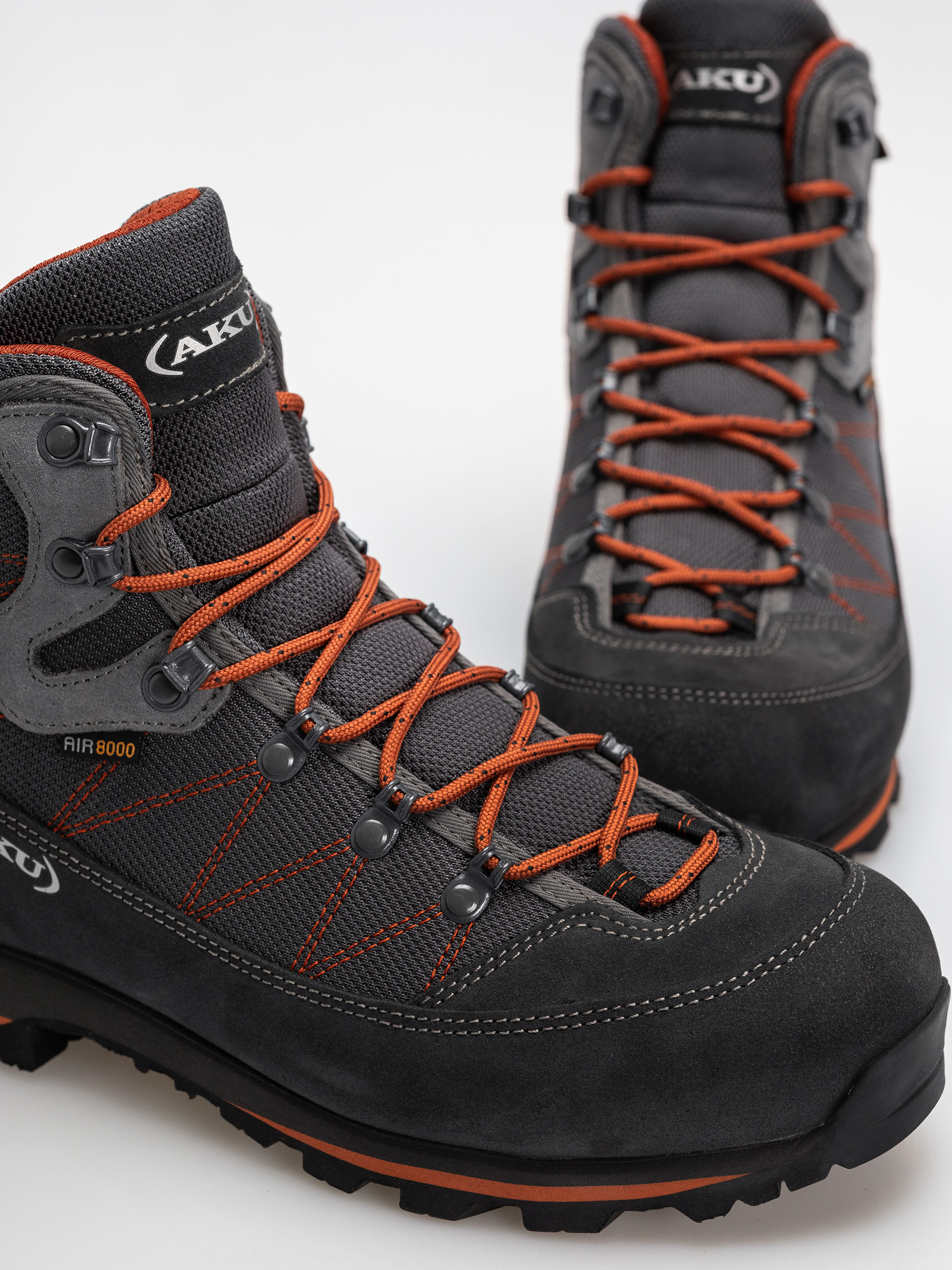 Взуття AKU Trekker Lite III GTX (anthracite/rust)