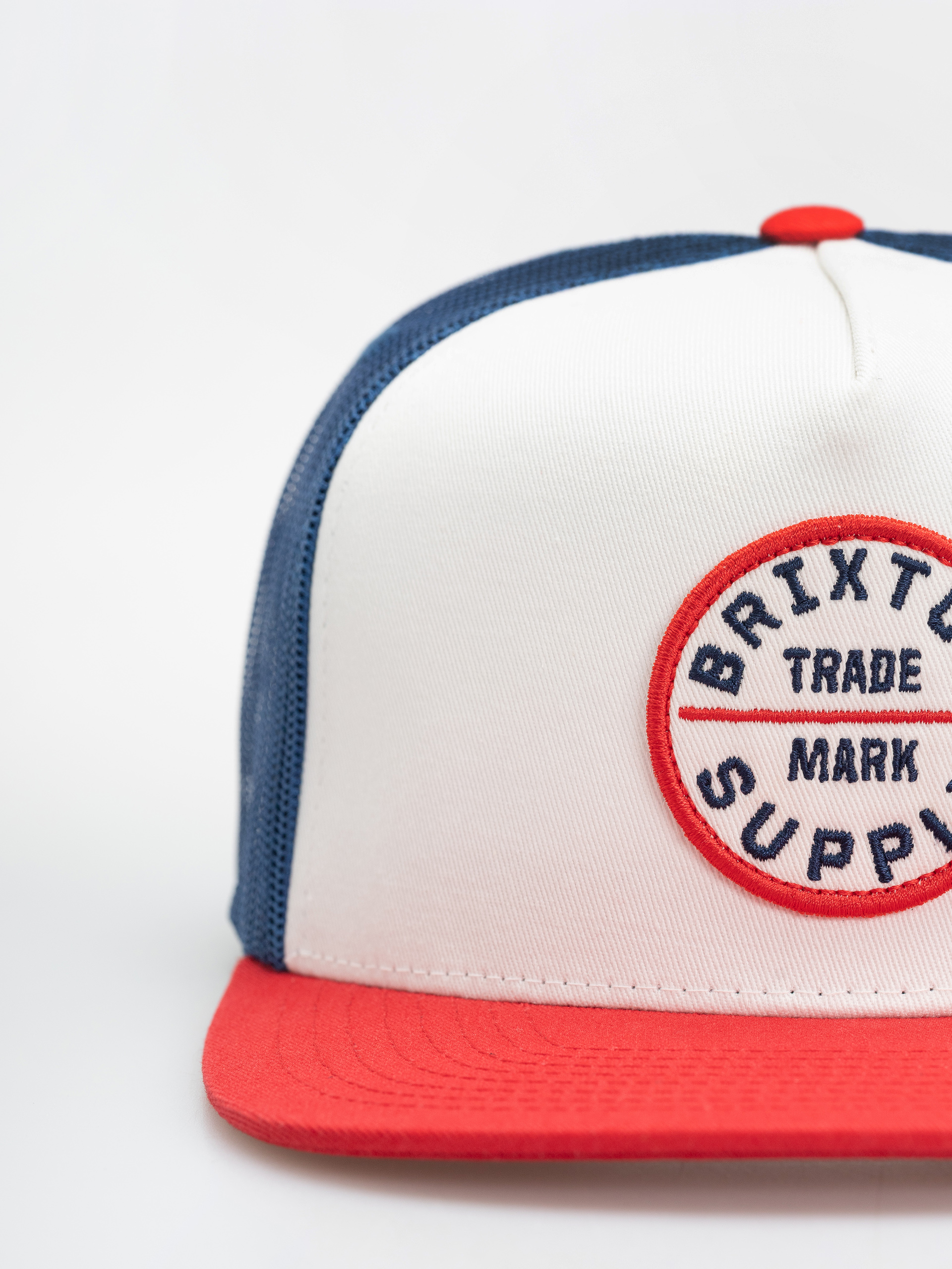Кепка Brixton Oath Mp Trucker (white/midnight blue/adrenaline)