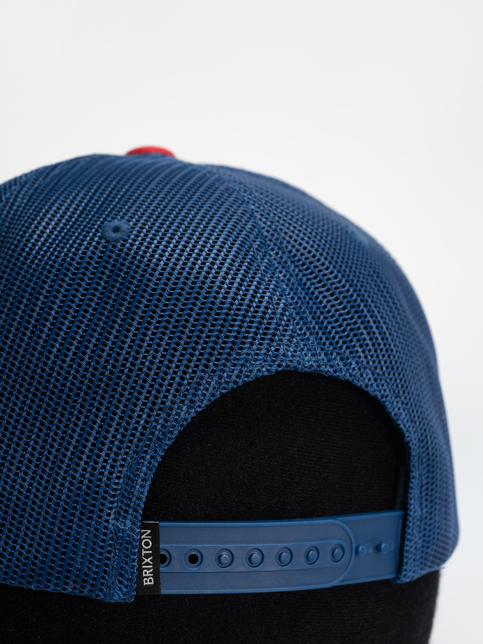 Кепка Brixton Oath Mp Trucker (white/midnight blue/adrenaline)