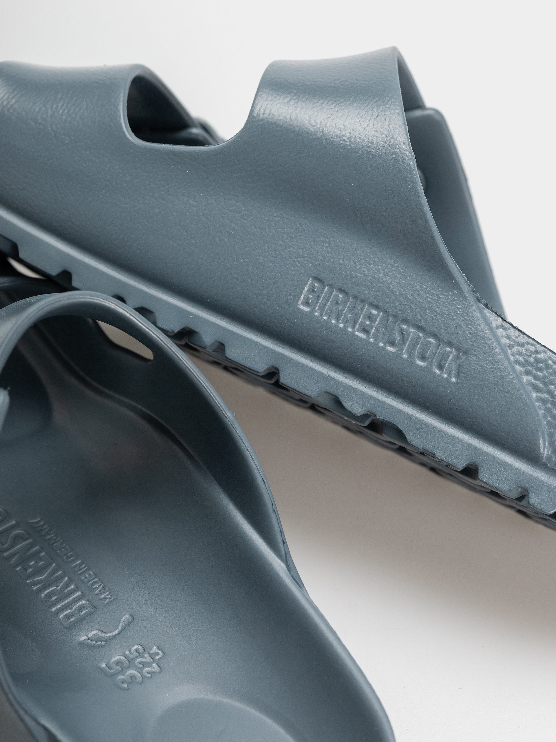 Шльопанці Birkenstock Arizona Essentials EVA Narrow (basalt gray)