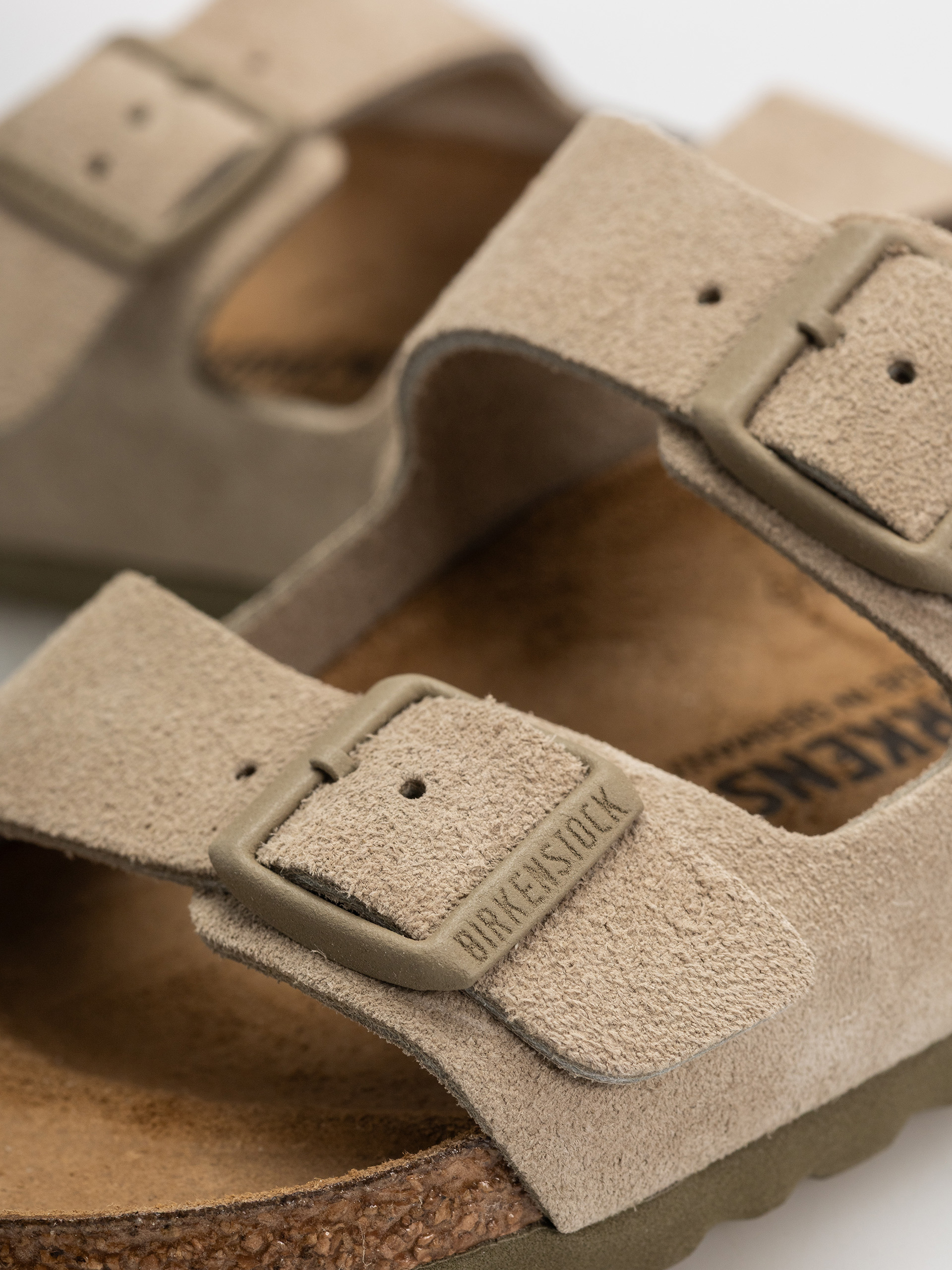 Шльопанці Birkenstock Arizona Suede Leather Narrow (faded khaki)