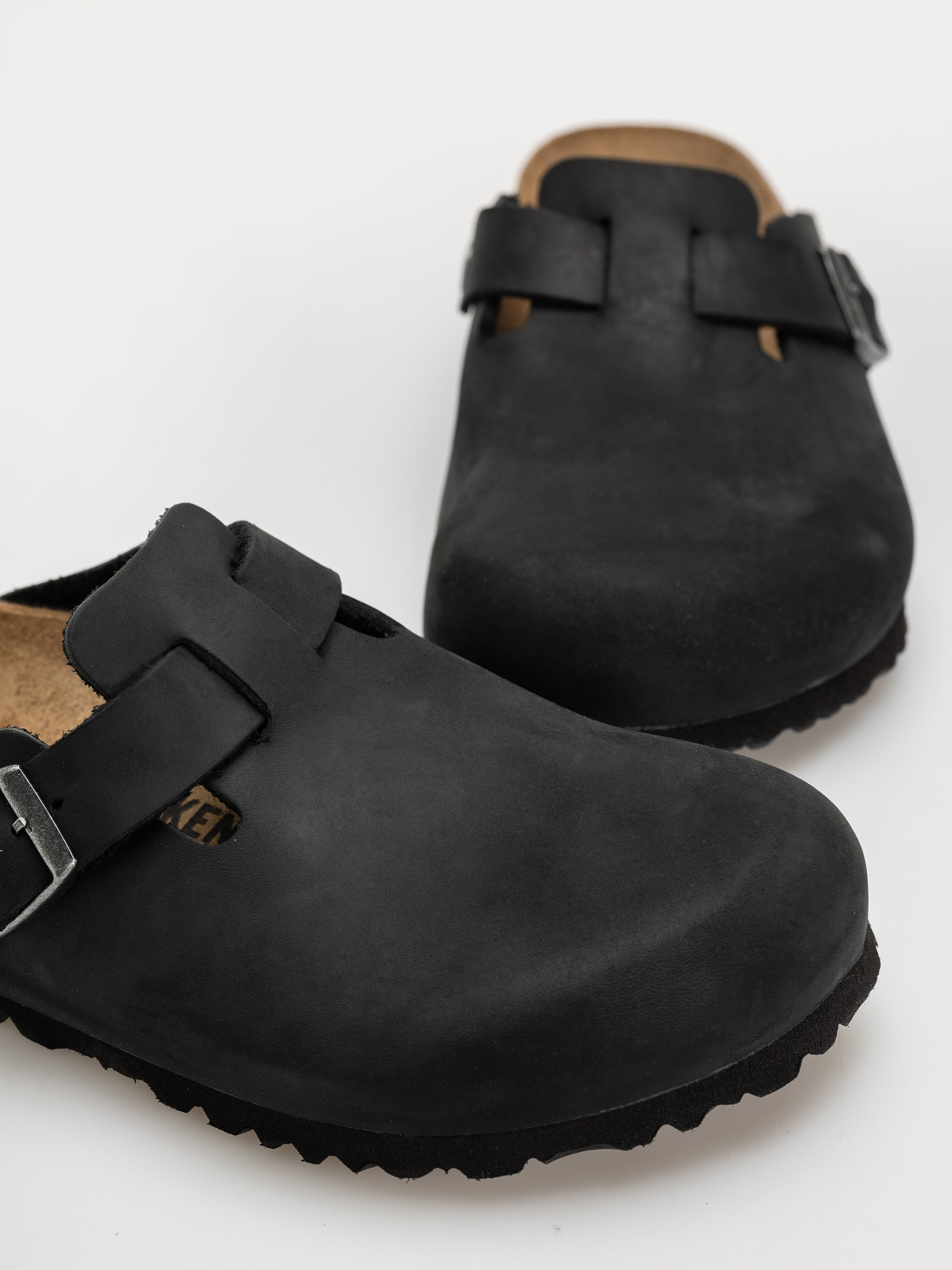 Шльопанці Birkenstock Boston Oiled Leather Regular (black)