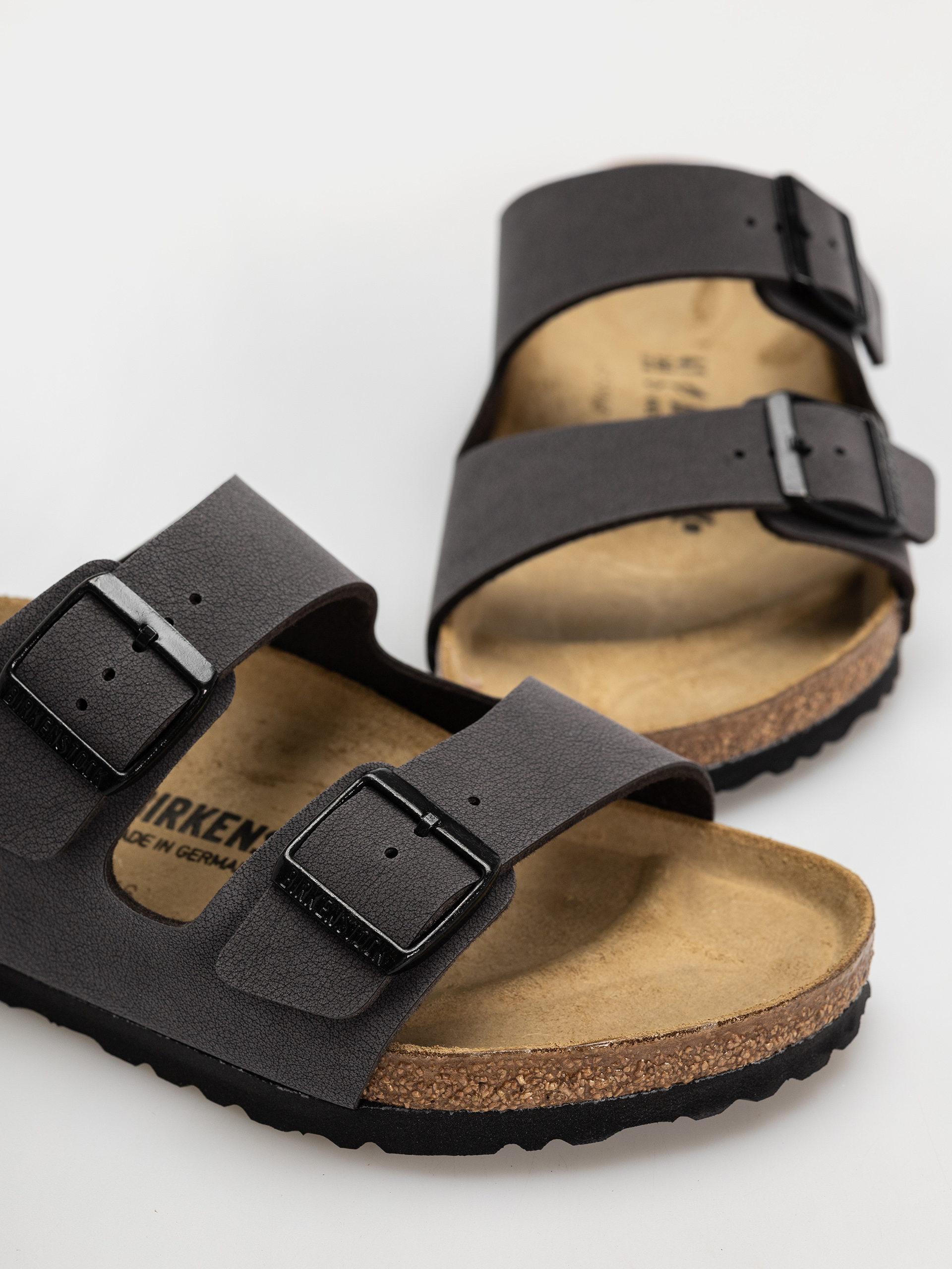 Шльопанці Birkenstock Arizona Birkibuc Regular (velvet gray/black)