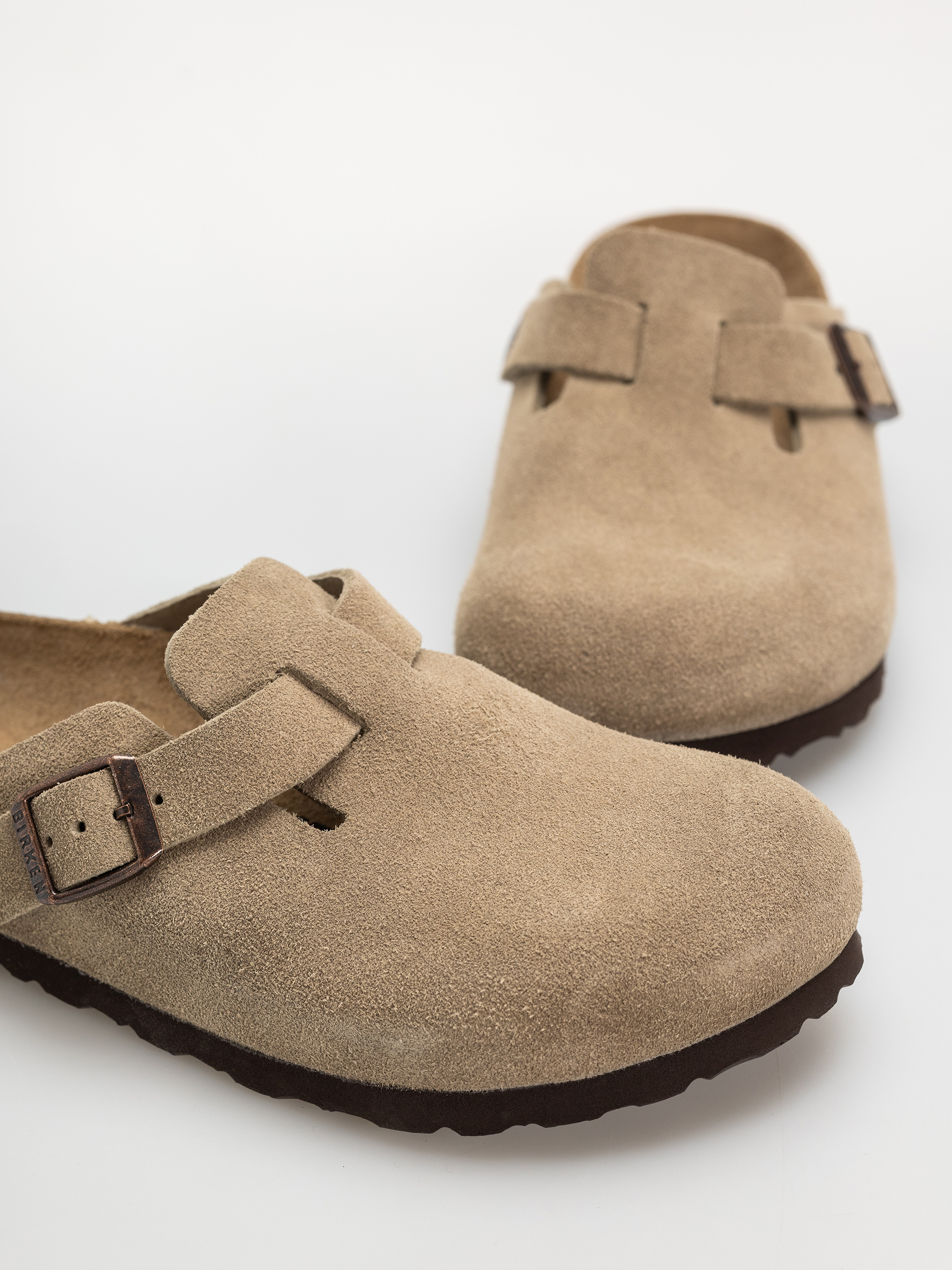Шльопанці Birkenstock Boston Suede Leather Narrow Wmn (taupe)