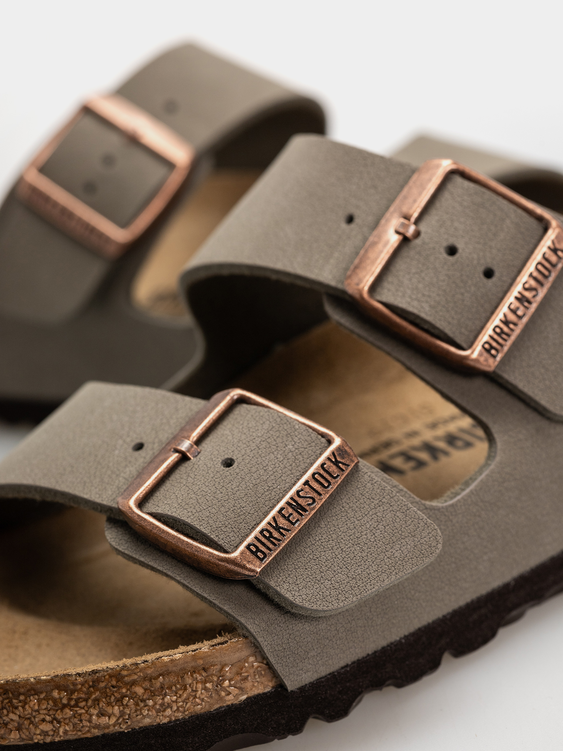 Шльопанці Birkenstock Arizona Birkibuc Regular (stone)