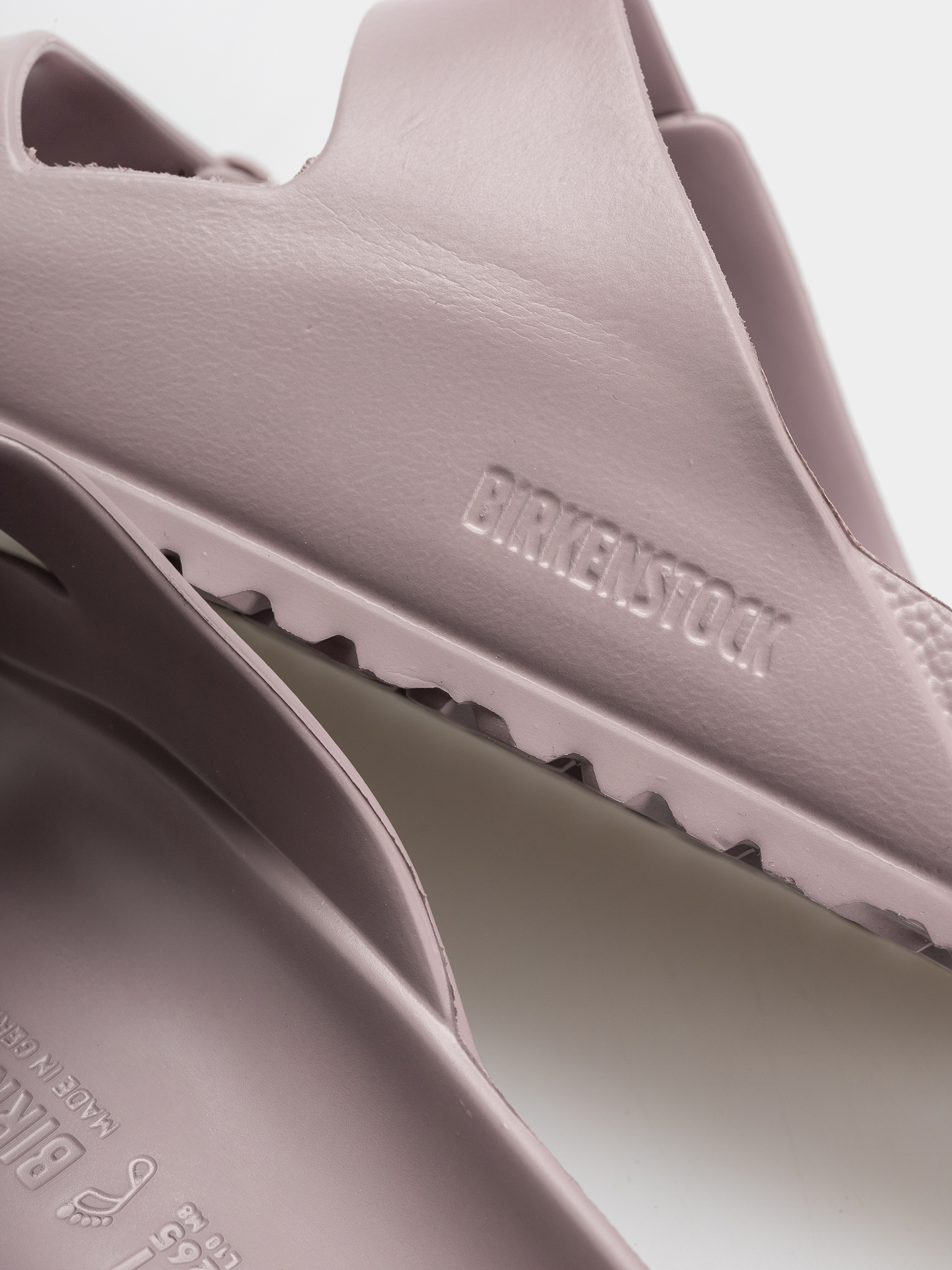 Шльопанці Birkenstock Arizona Essentials EVA Regular (faded purple)