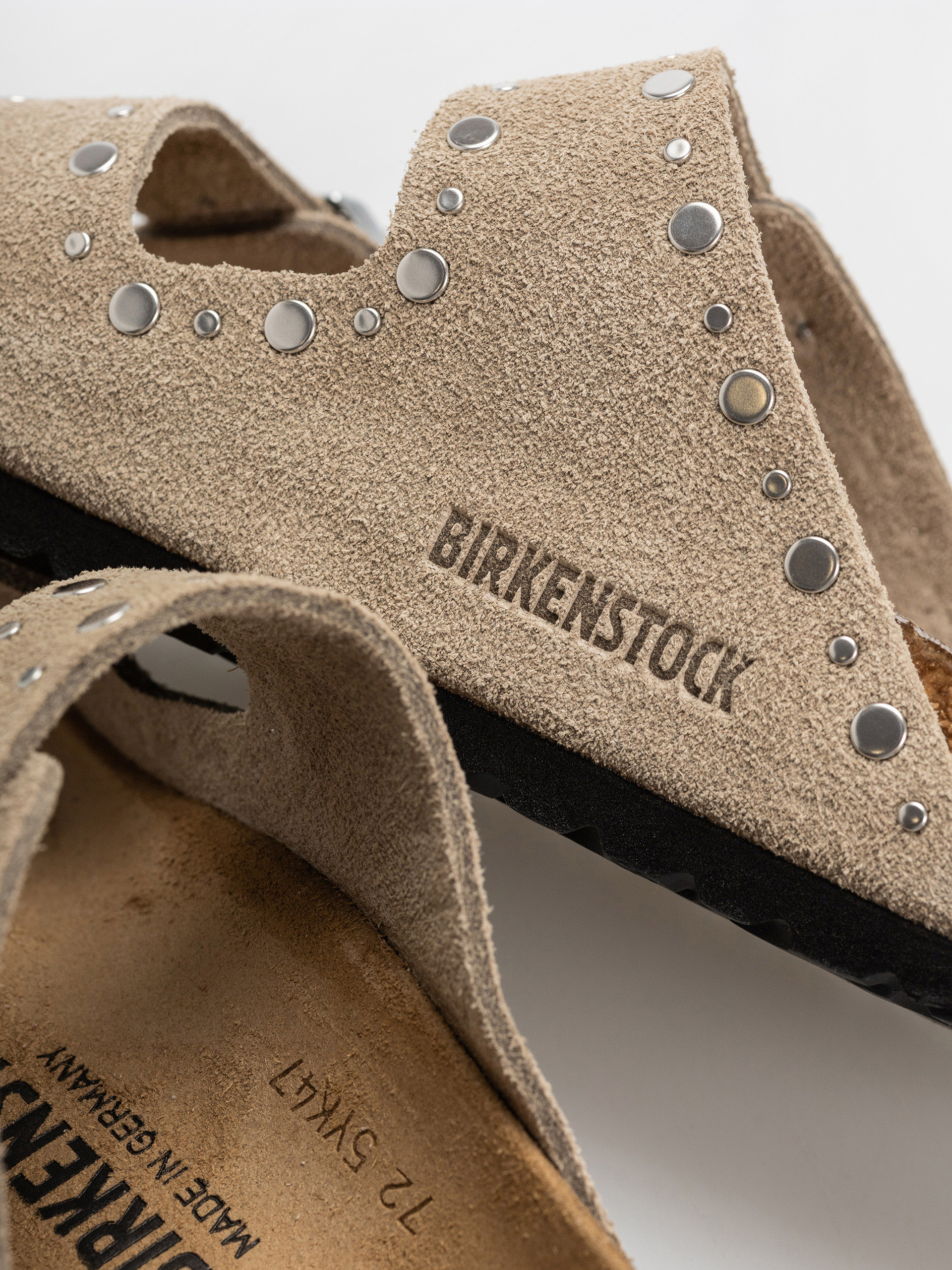 Шльопанці Birkenstock Arizona Rivets Suede Leather Narrow Wmn (taupe)