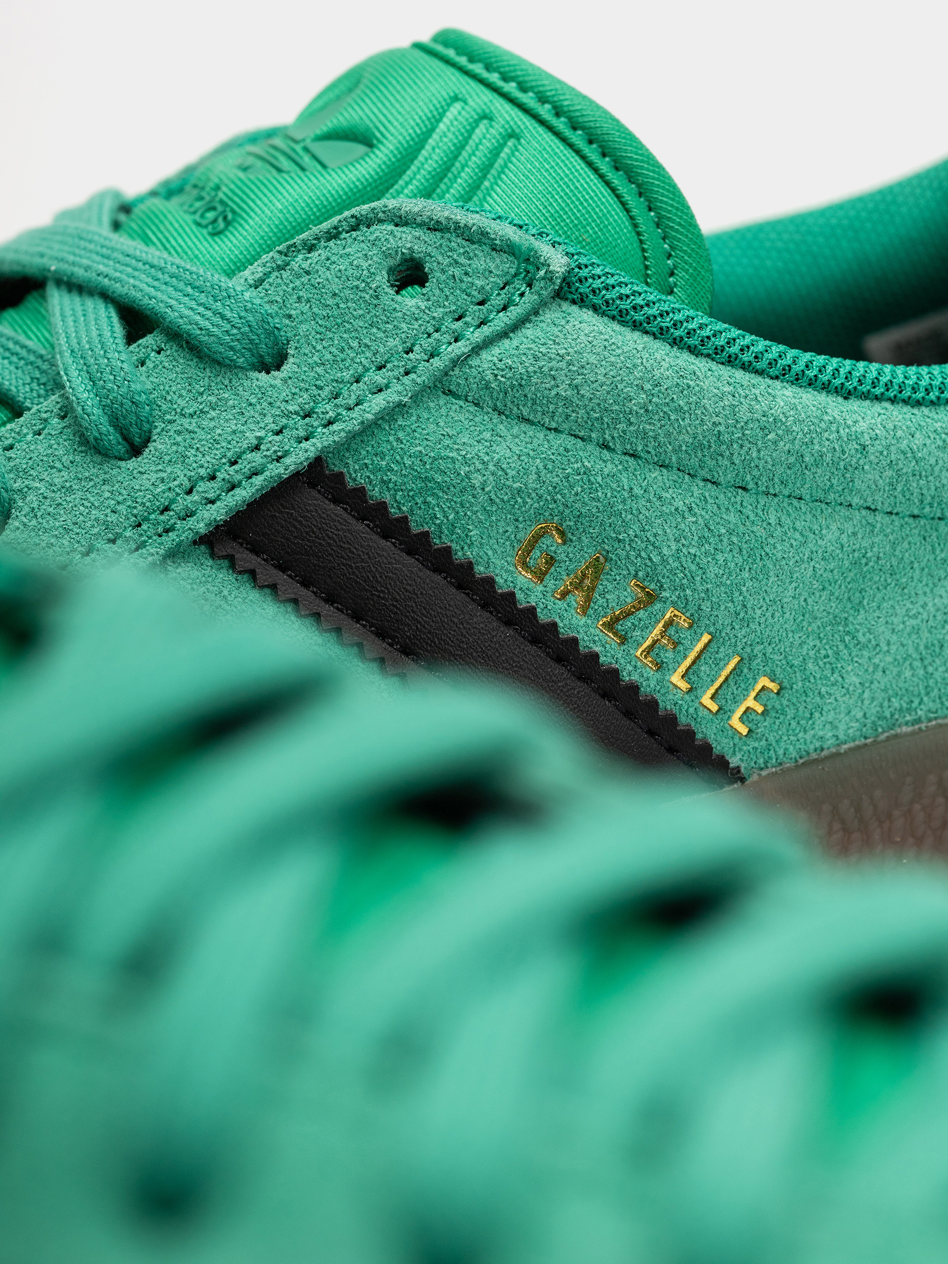 Взуття adidas Gazelle Adv (cougrn/cblack/gum5)