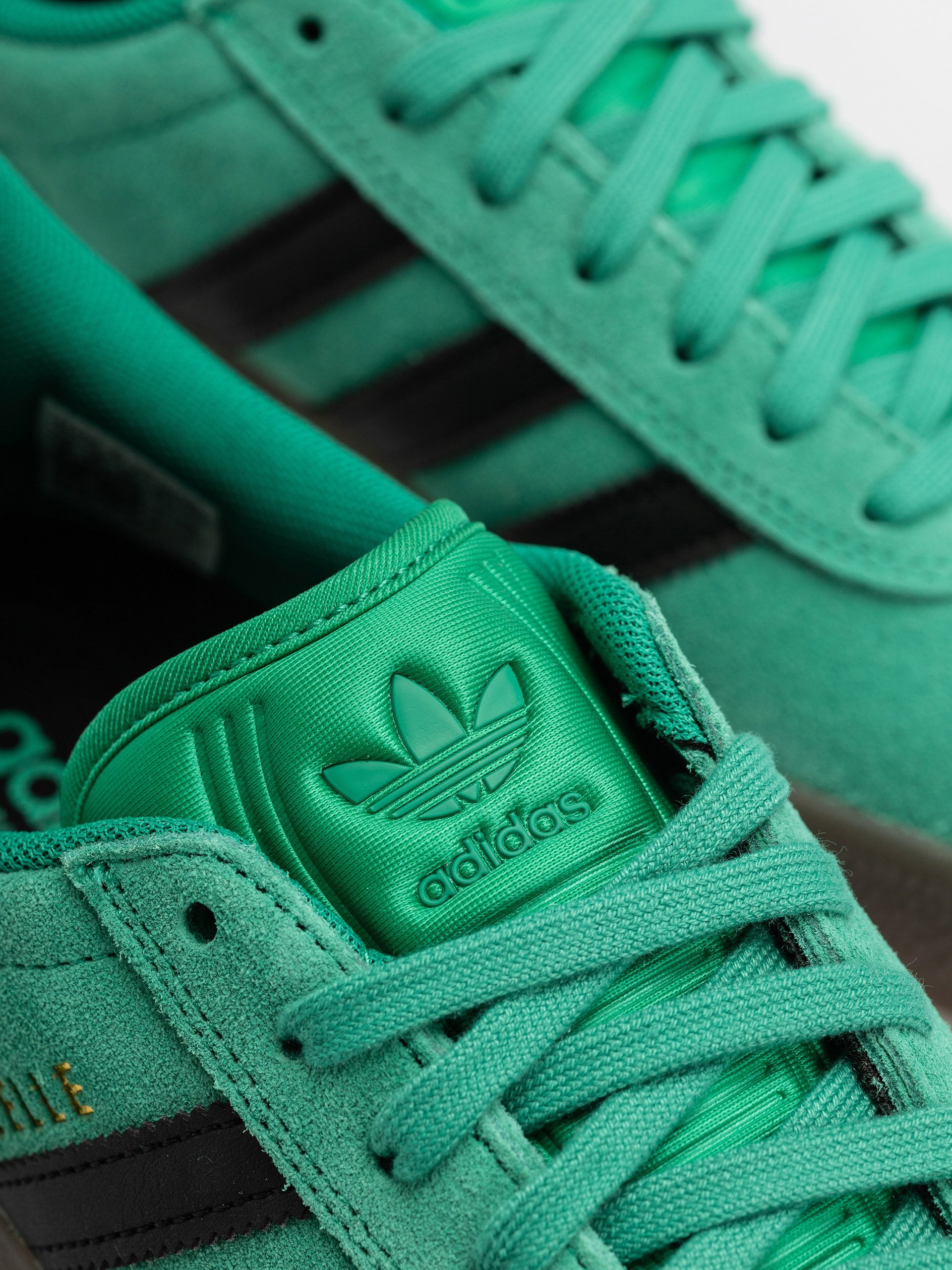 Взуття adidas Gazelle Adv (cougrn/cblack/gum5)