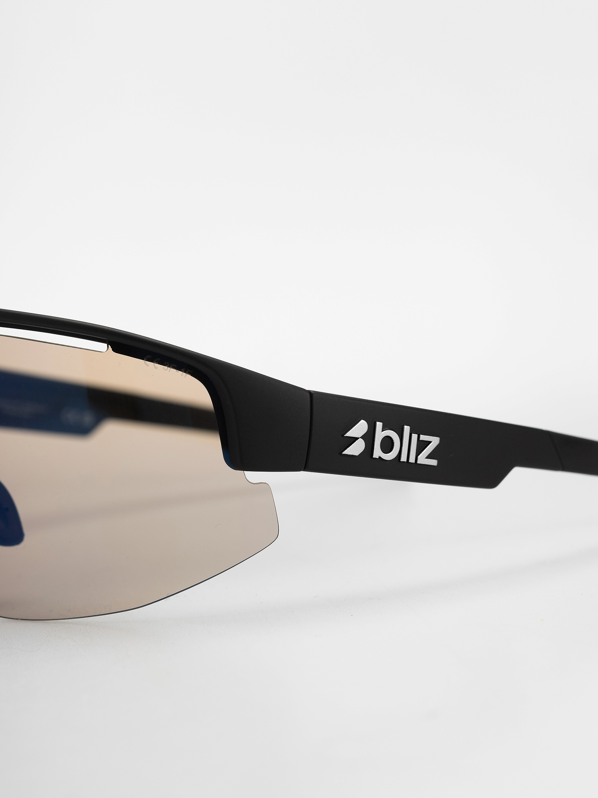 Сонцезахисні окуляри Bliz Matrix (matt black/nano optics photochromic brown w blue multi)