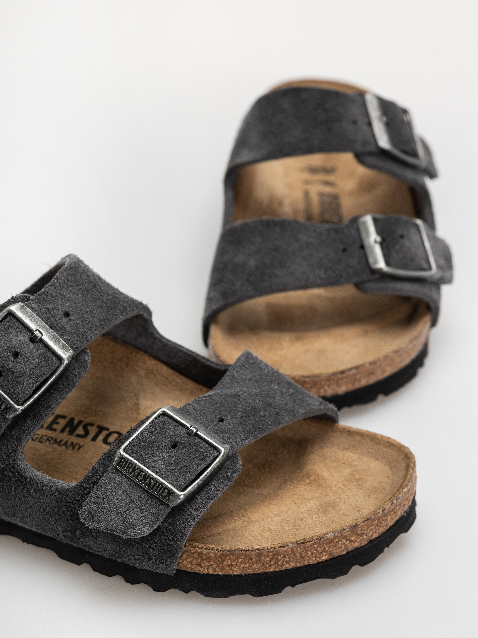 Шльопанці Birkenstock Arizona Suede Leather Narrow (charcoal)