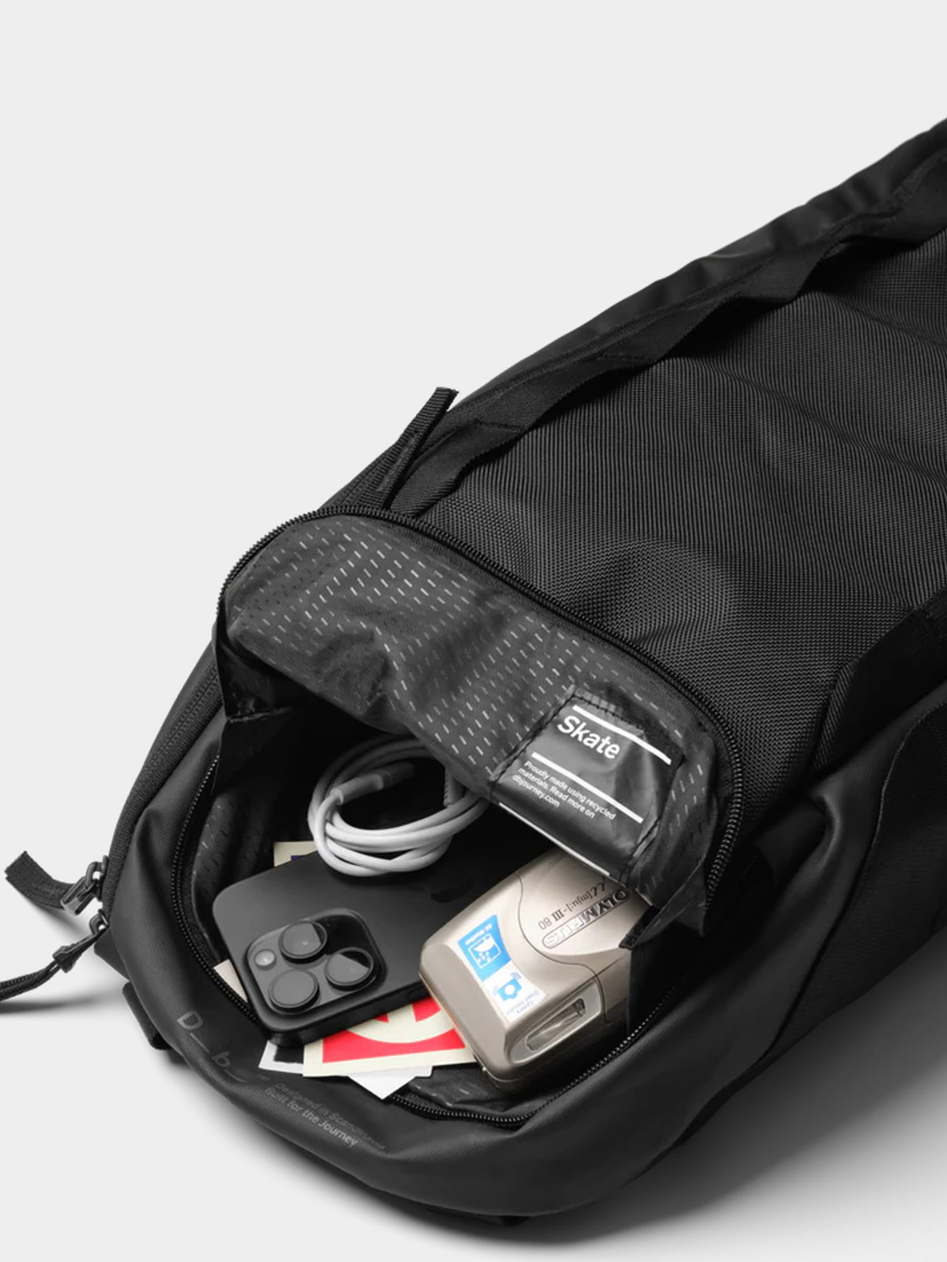 Рюкзак Db Skate Carrier 32L (black out)