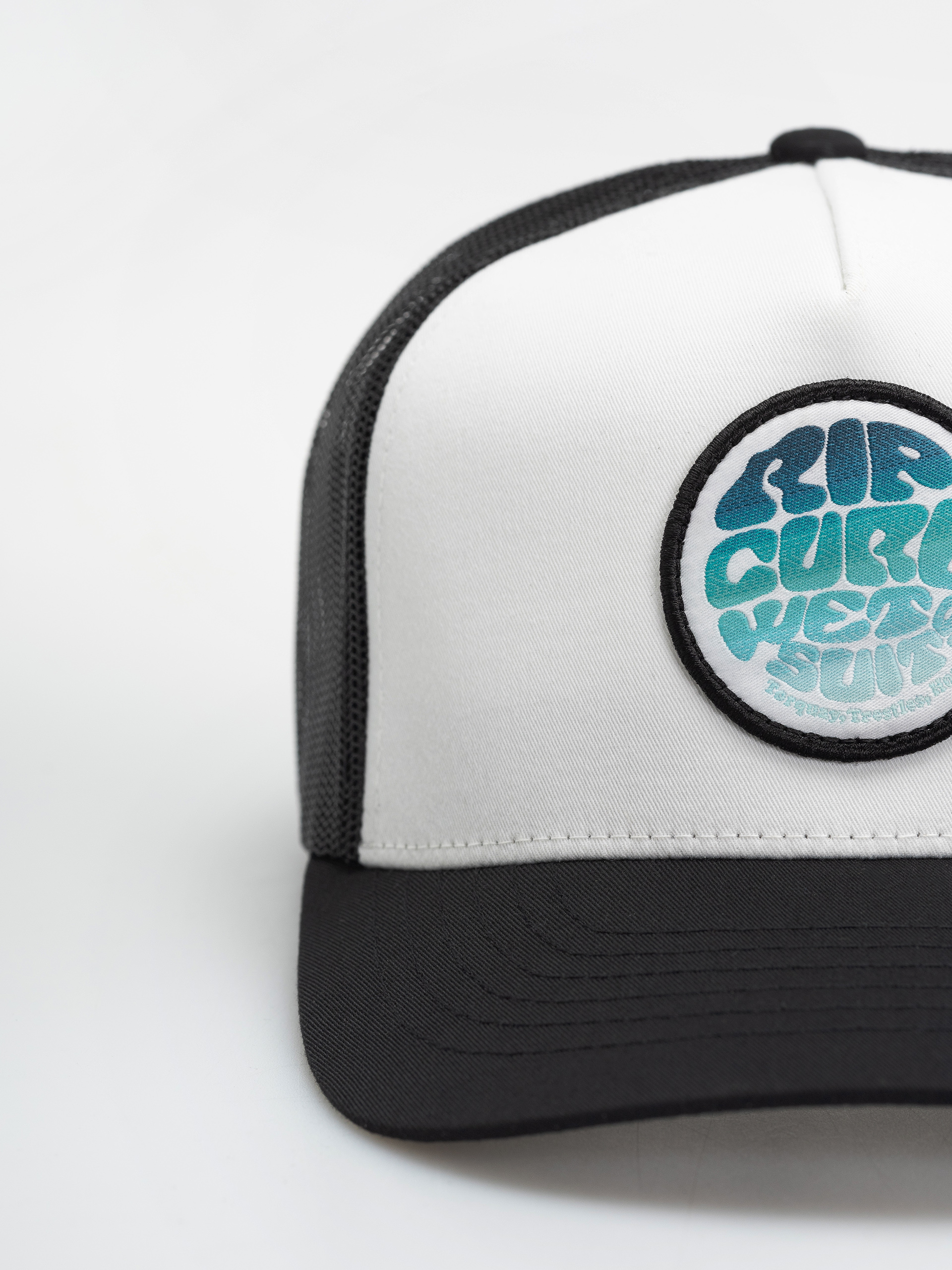 Кепка Rip Curl Wetsuit Icon Trucker (black/white)