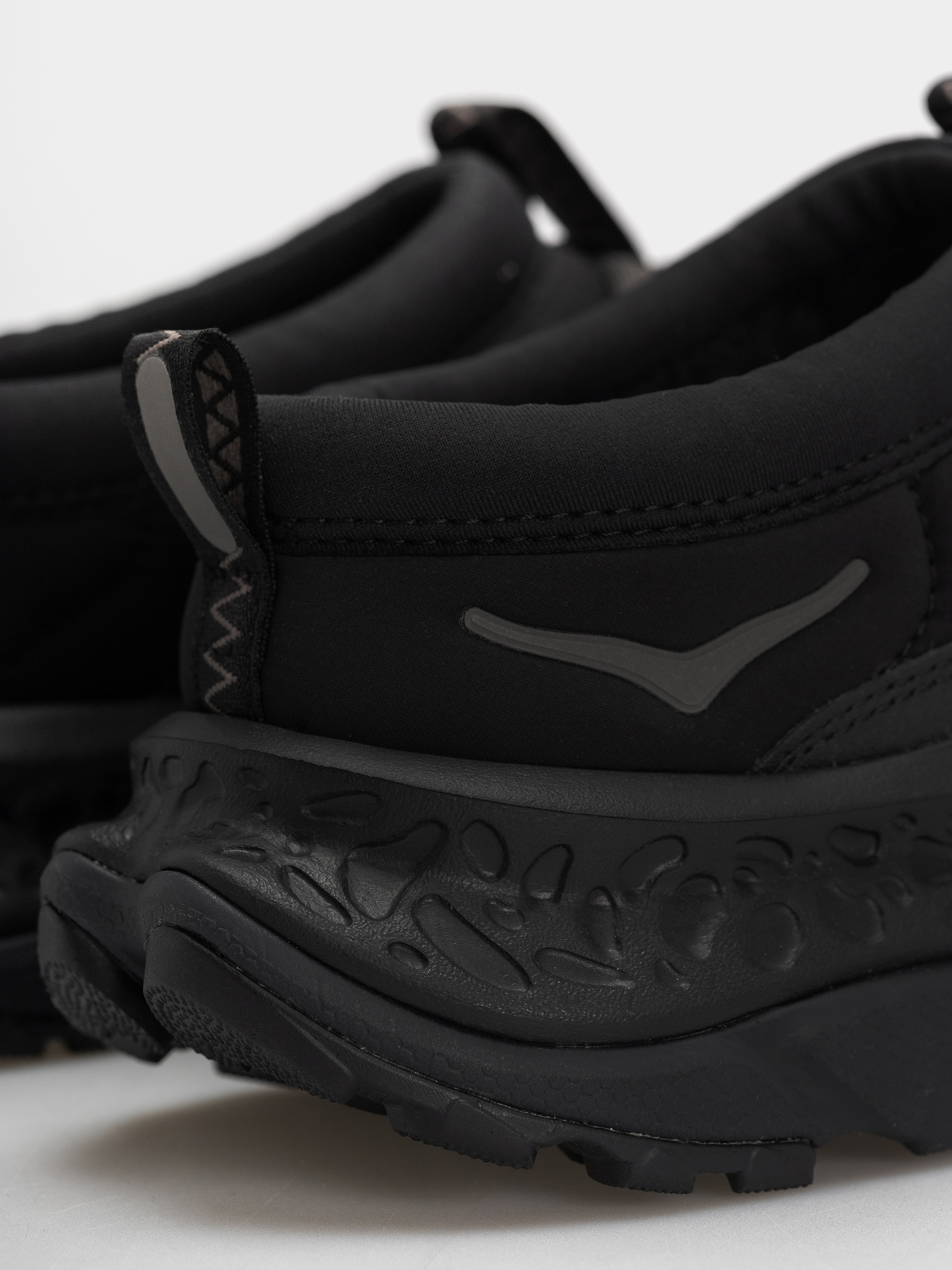 Взуття Hoka ORA Primo - чорний (black/black)