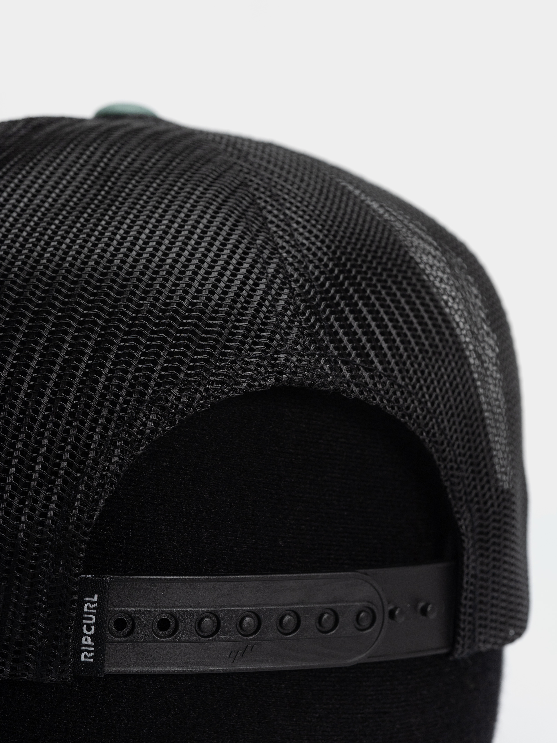 Кепка Rip Curl Custom Curve Trucker (bone/aloe)