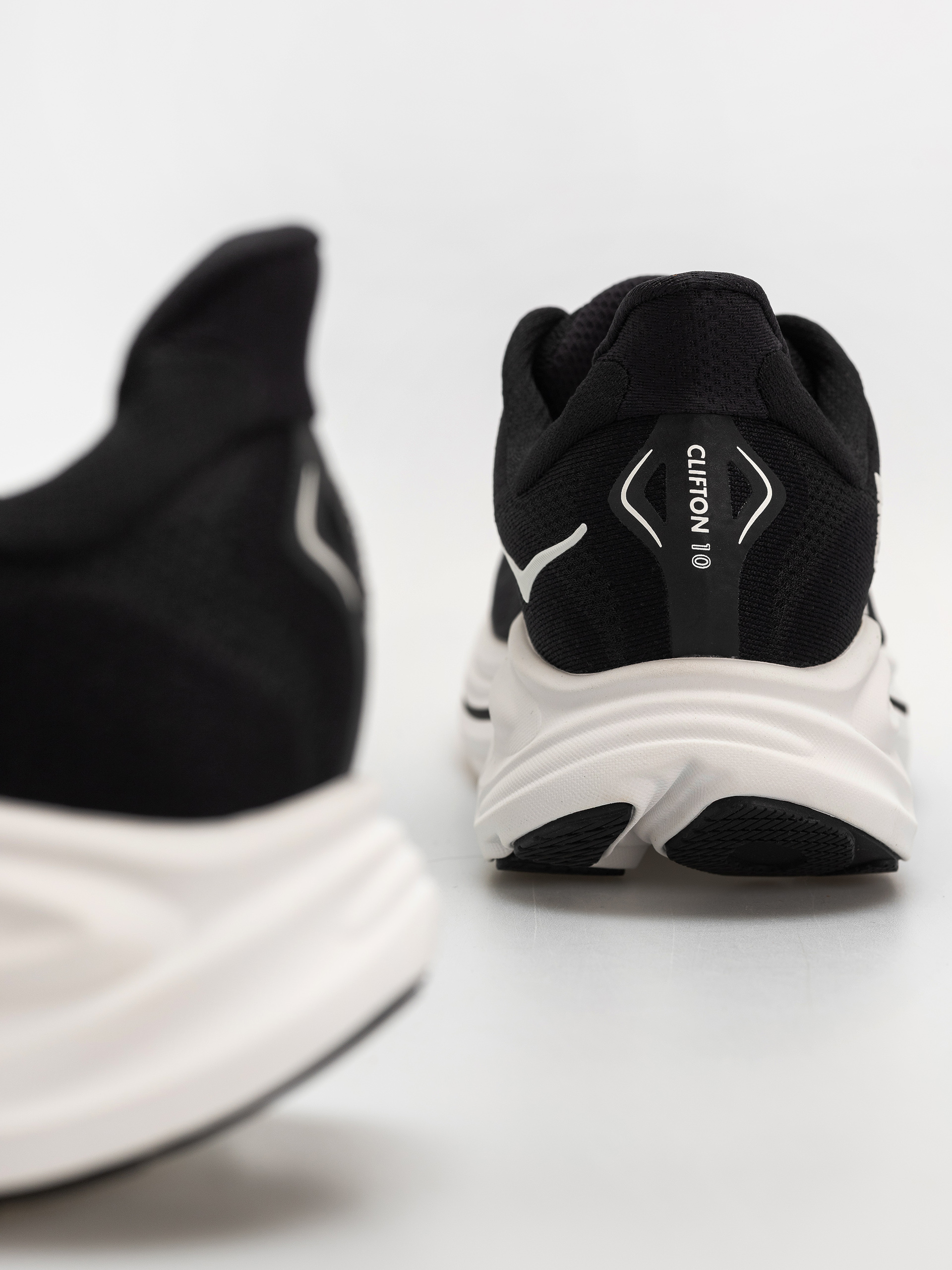 Взуття Hoka Clifton 10 (black/white)