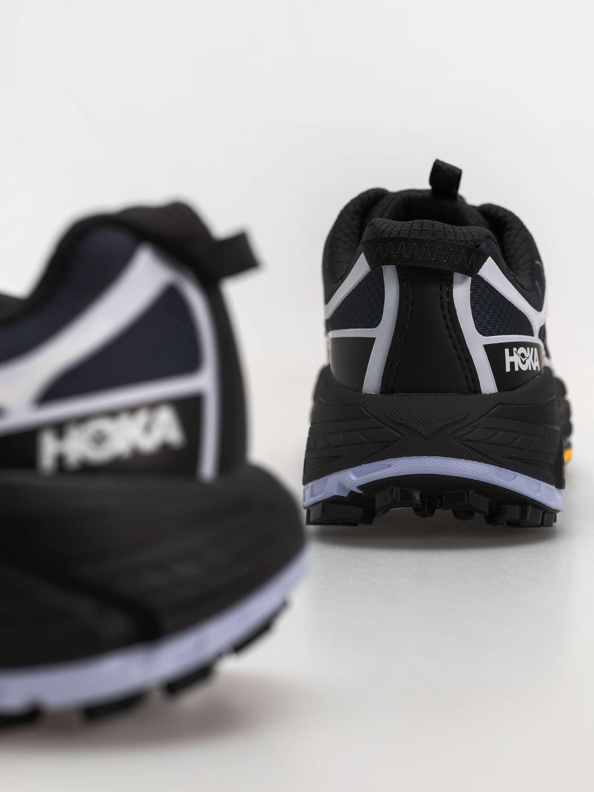 Взуття Hoka Mafate Three2 Wordmark (carbon black/ambient blue)