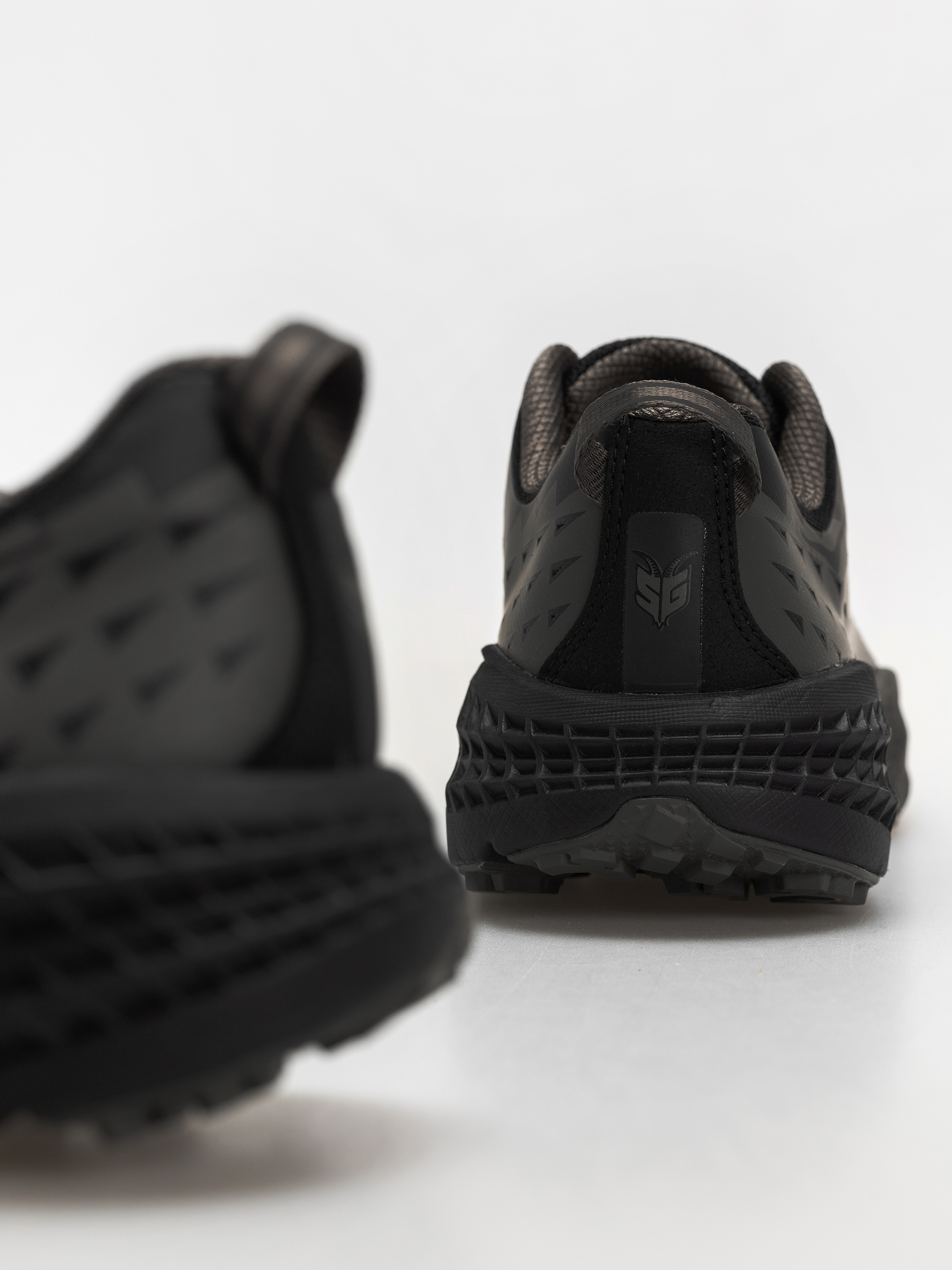 Взуття Hoka Speedgoat 2 (black/asphalt grey)