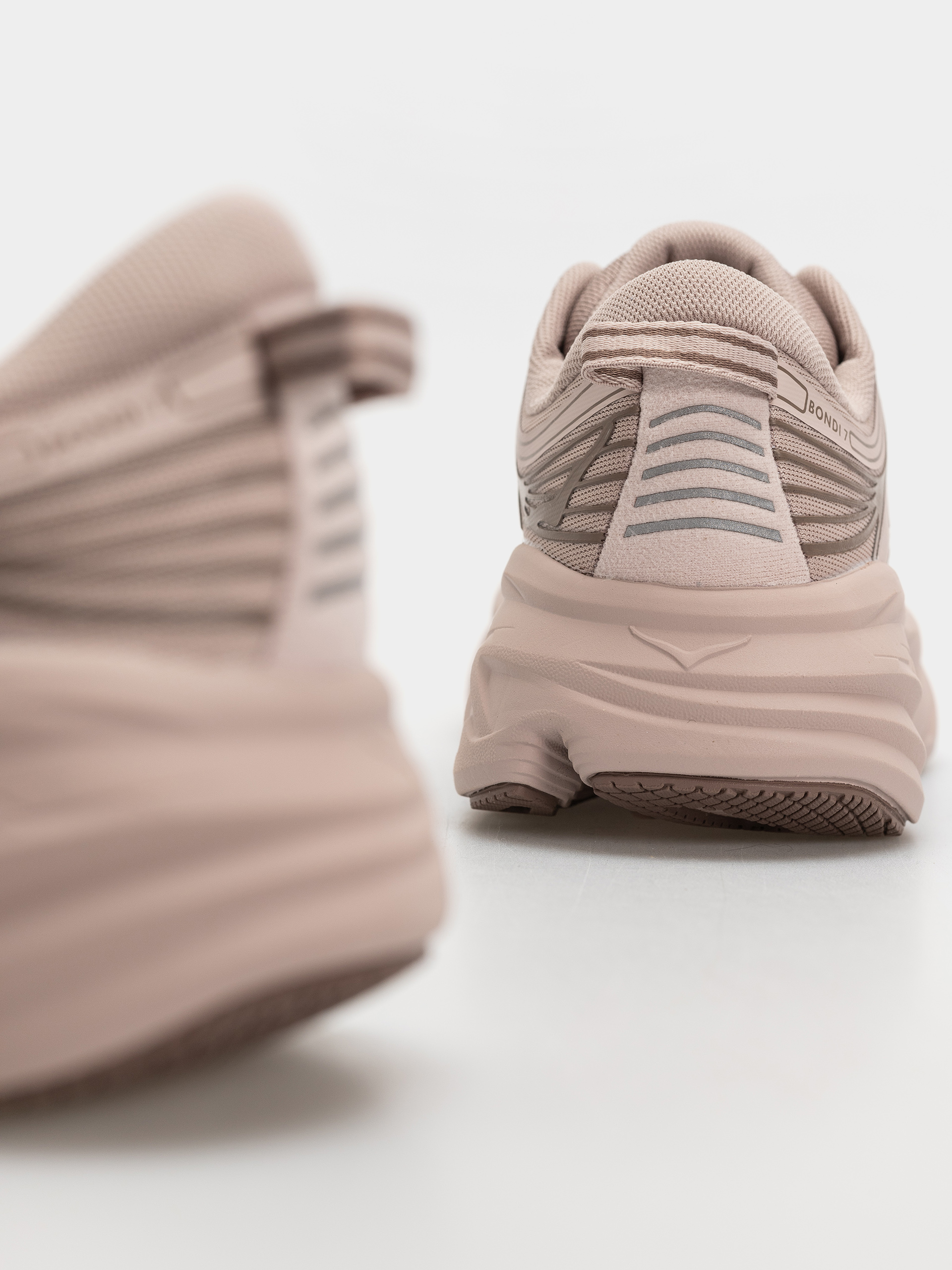 Взуття Hoka Bondi 7 Wmn (date sugar/date syrup)