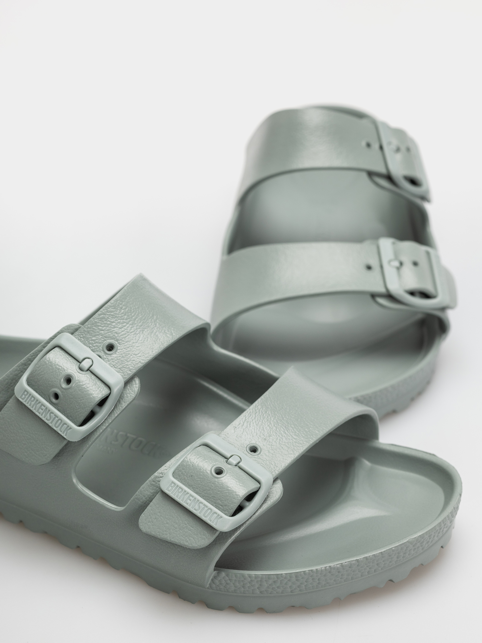 Шльопанці Birkenstock Arizona Essentials EVA Regular (pure sage)