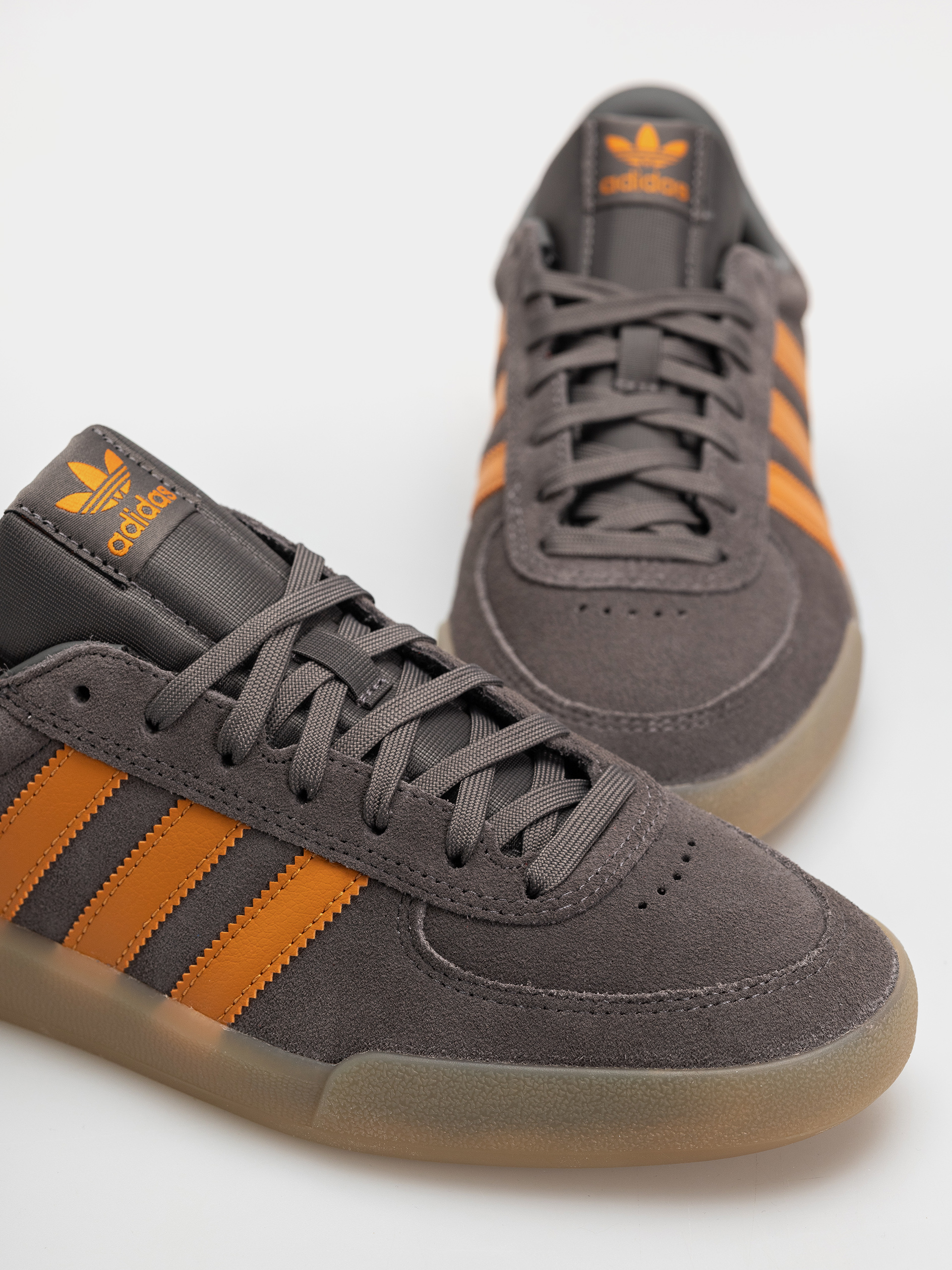 Взуття adidas Glenburn (chacoa/rusora/gum4)