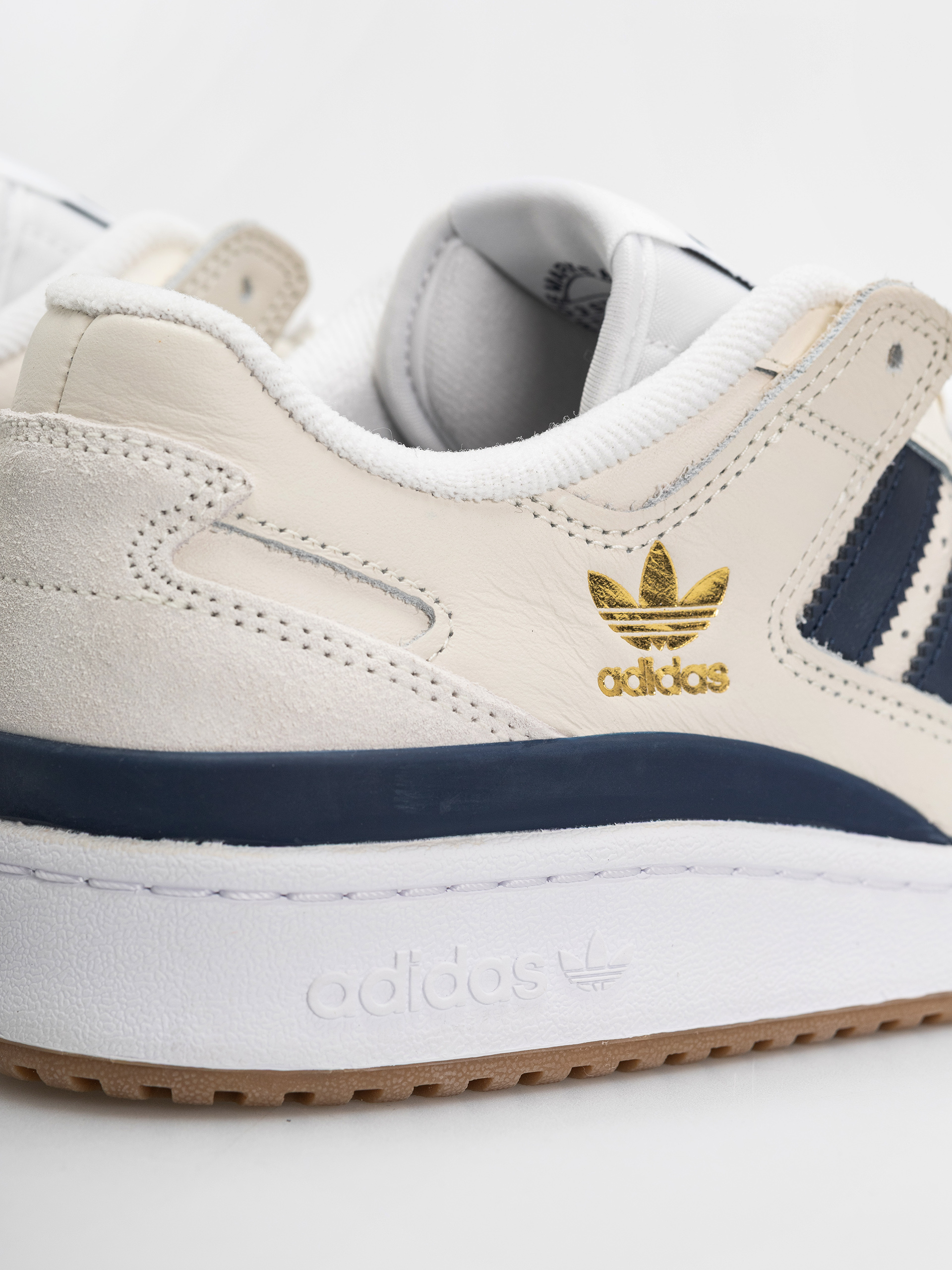 Взуття adidas Forum 84 Low Adv (cwhite/conavy/ftwwht)