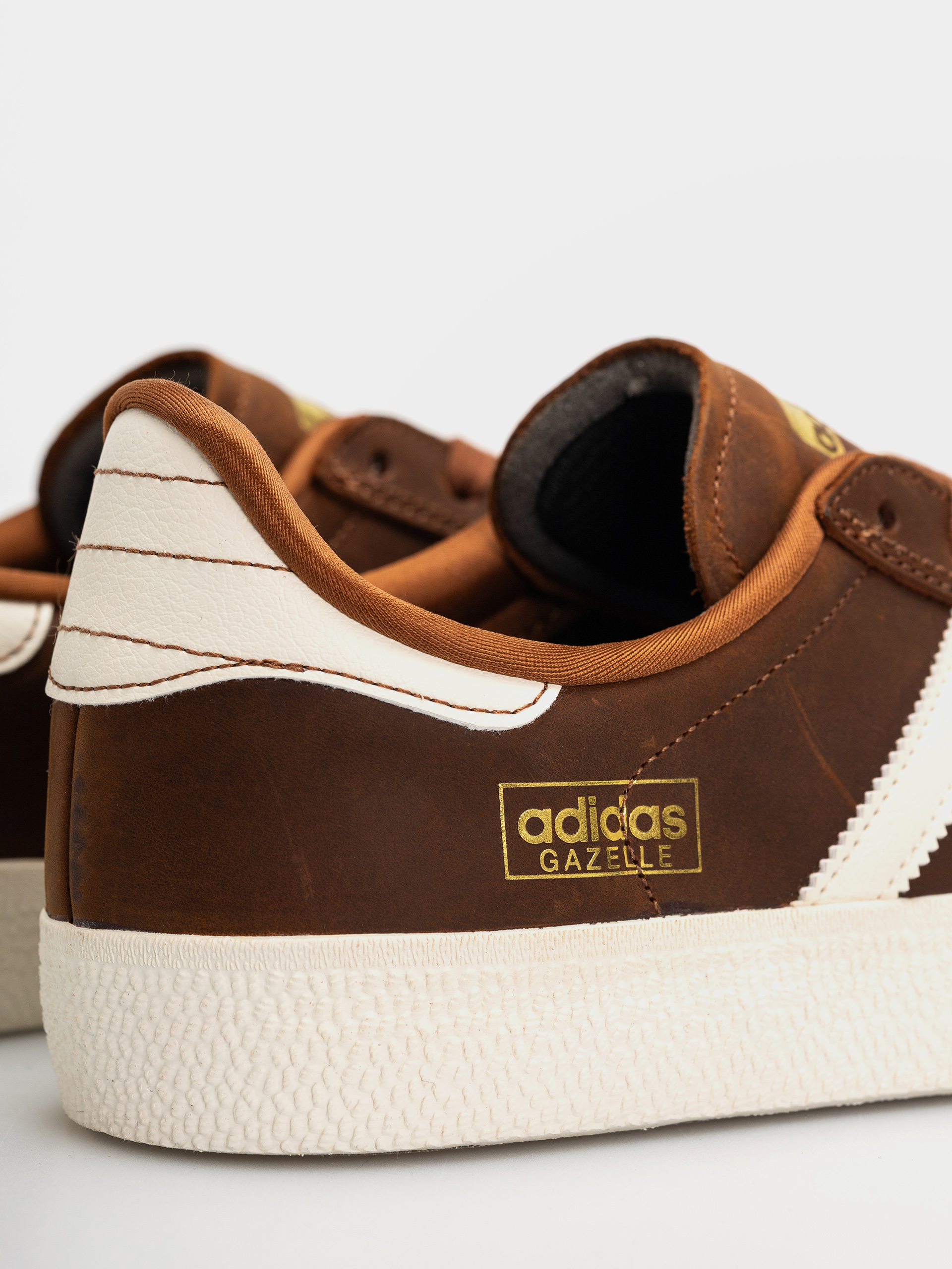 Взуття adidas Gazelle Adv (cwhite/owhite)