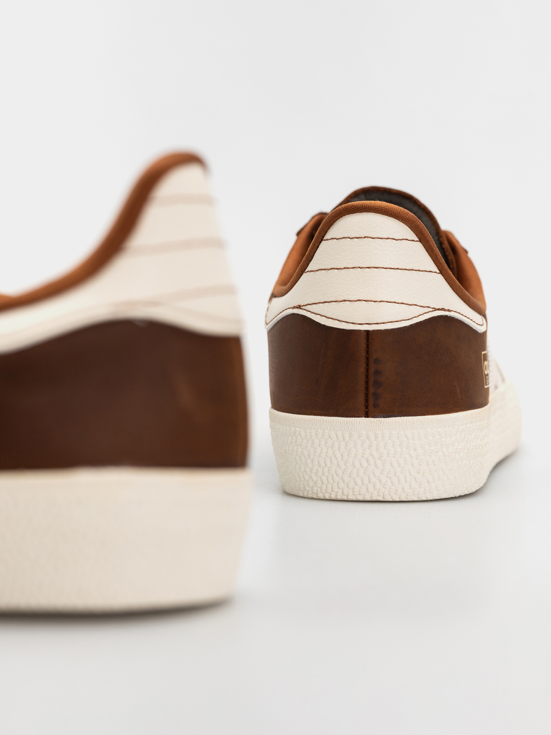 Взуття adidas Gazelle Adv (cwhite/owhite)