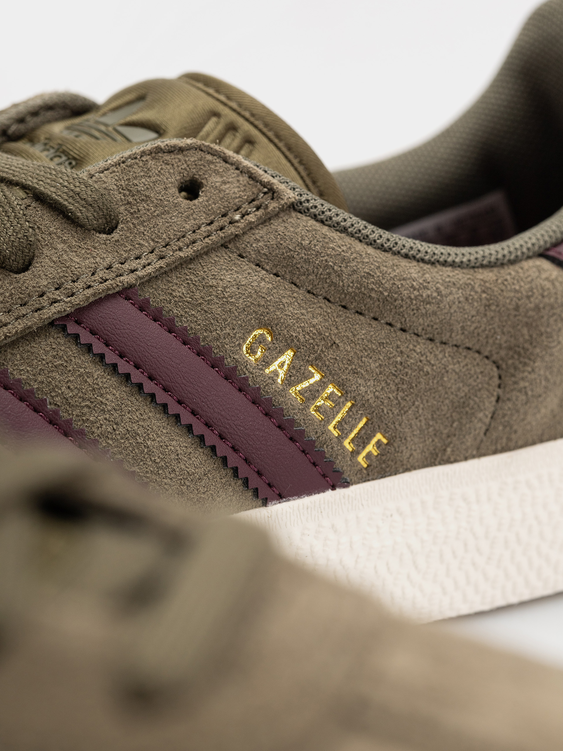 Взуття adidas Gazelle Adv (olistr/maroon/cwhite)