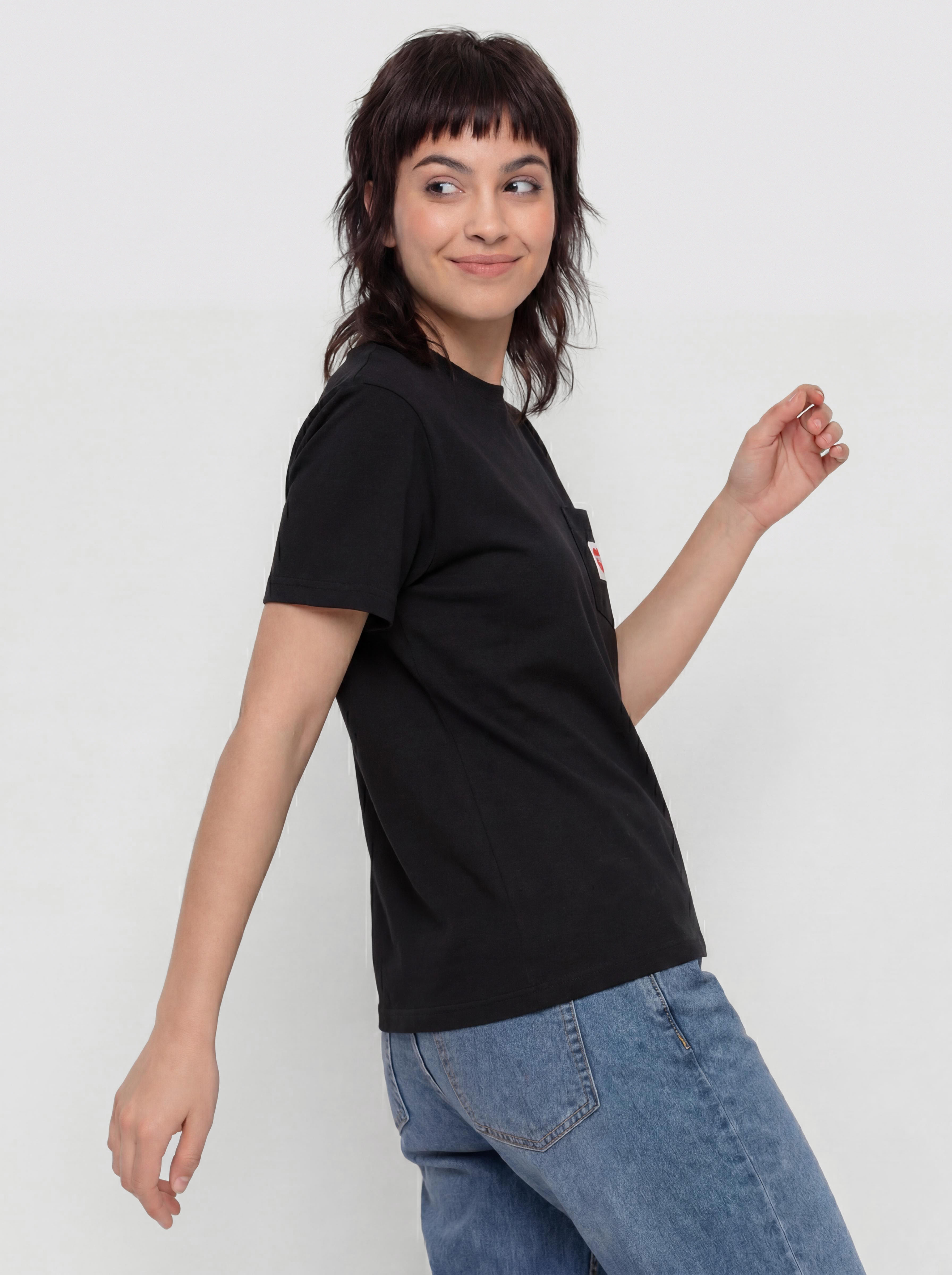 Футболка Carhartt WIP Pocket Heart Wmn (black/red)