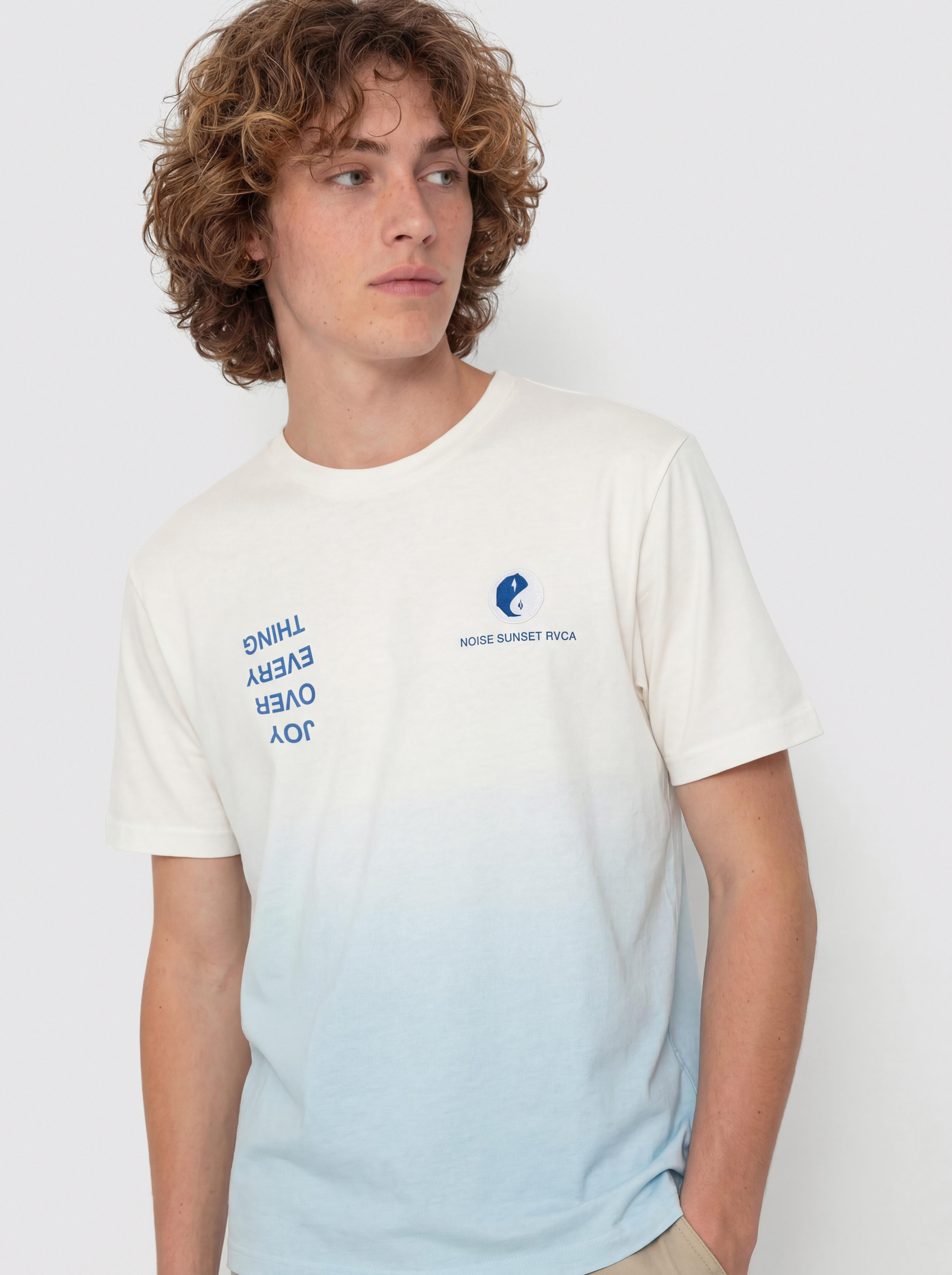 Футболка RVCA Fun Skull