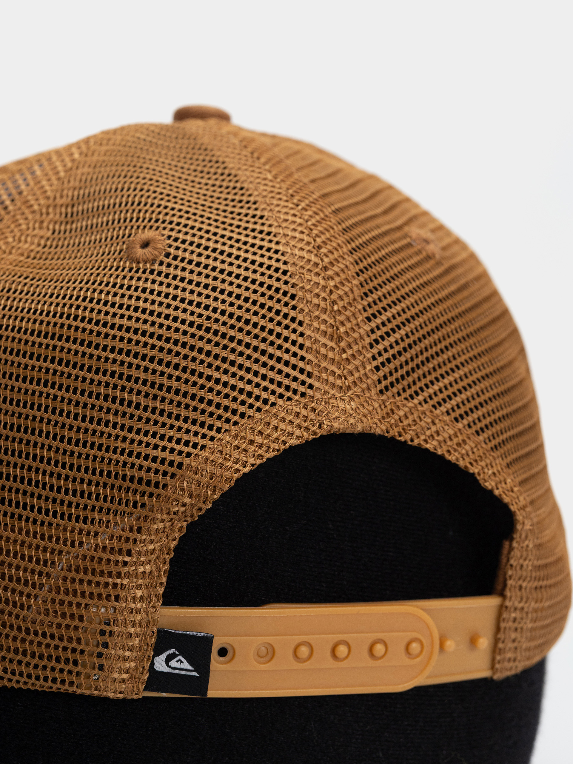 Кепка Quiksilver Decades Cotton Trucker (tobacco brown)