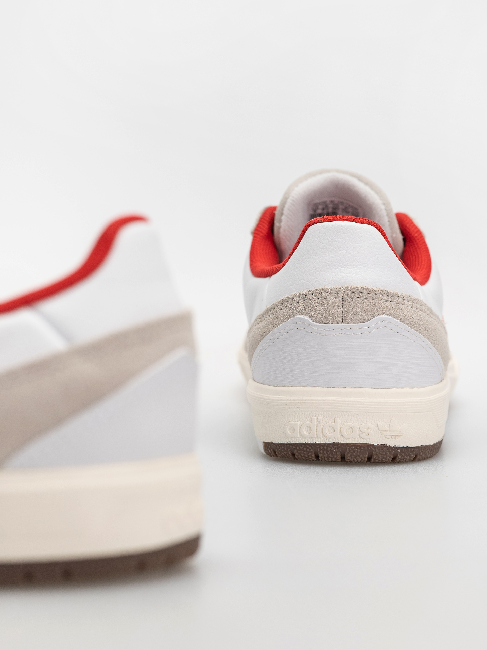 Взуття adidas Tyshawn II (ftwwht/betsca/cwhite)