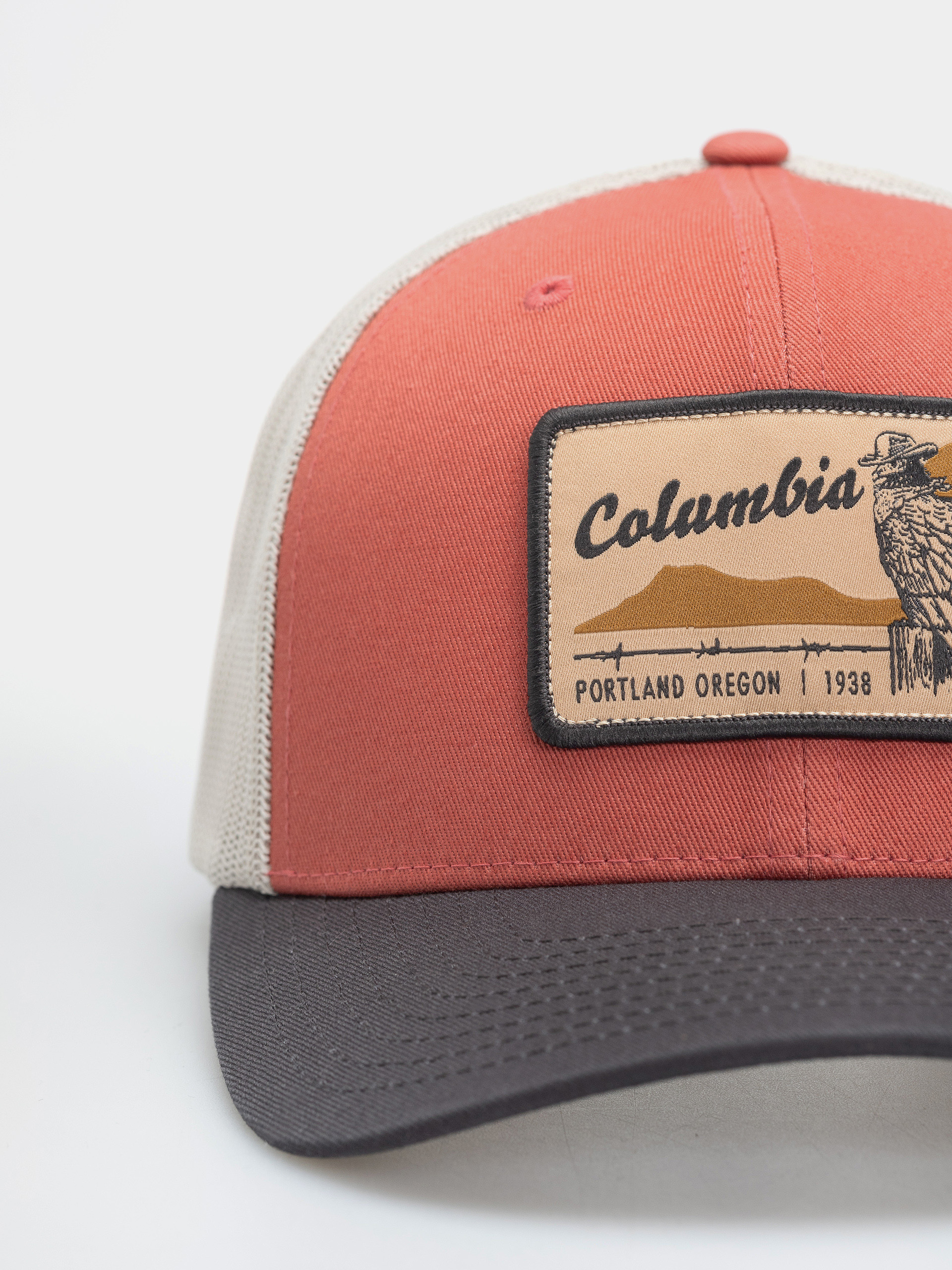 Кепка Columbia Mesh Snap Back (washed red/shark/dark stone/iron)