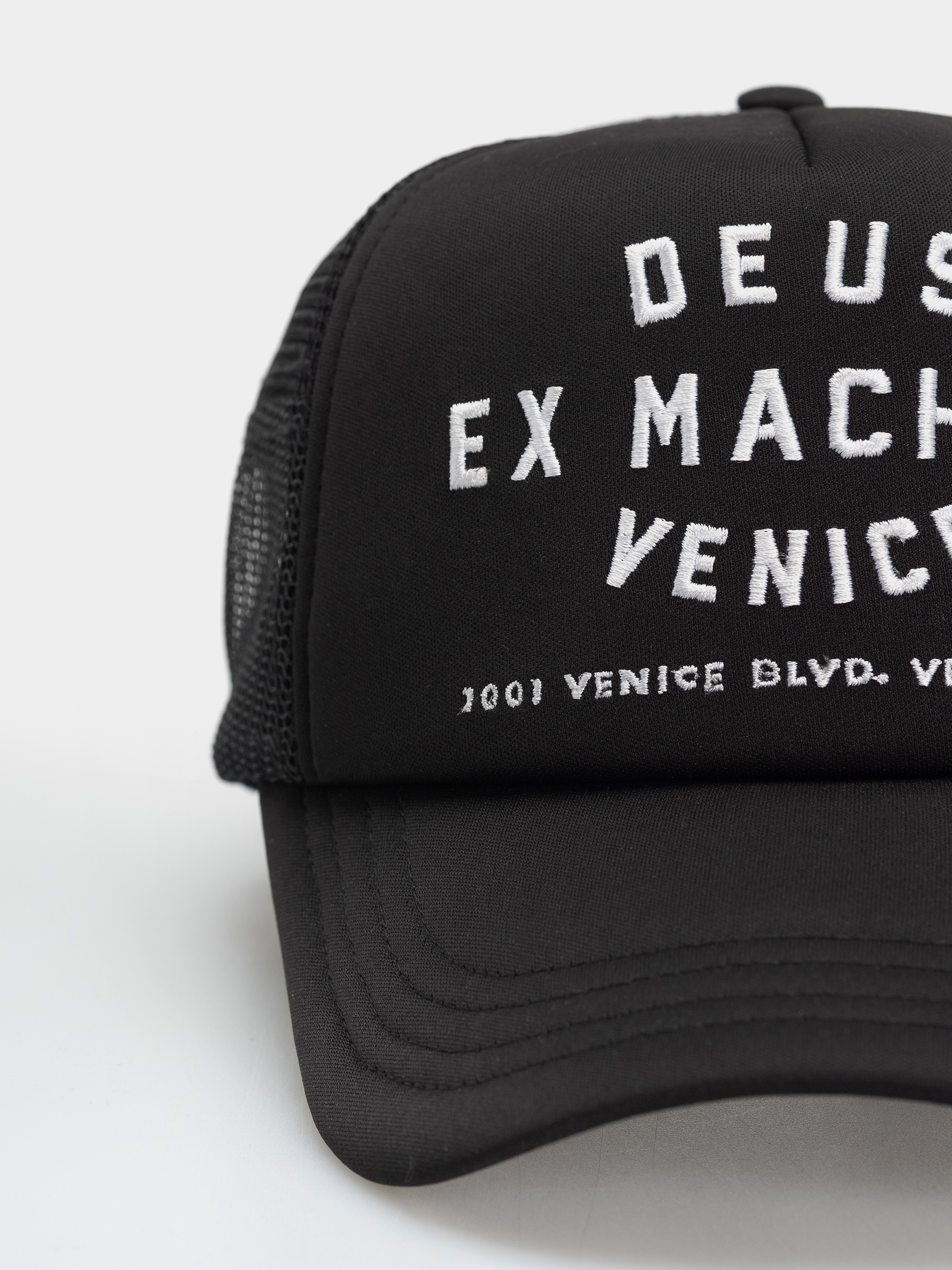 Кепка Deus Ex Machina Venice Address (black)