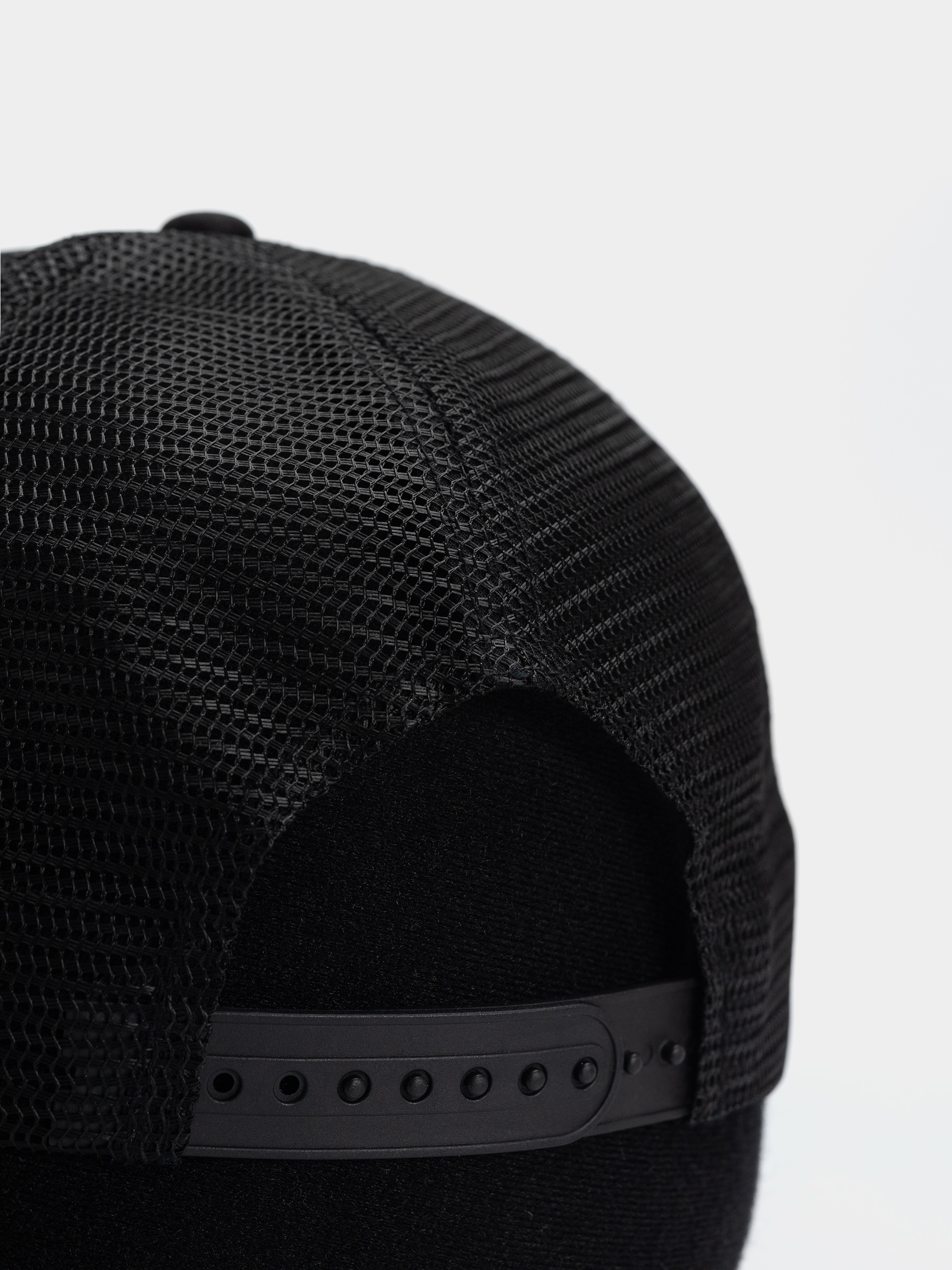 Кепка Carhartt WIP Cloud Heart Trucker (black)
