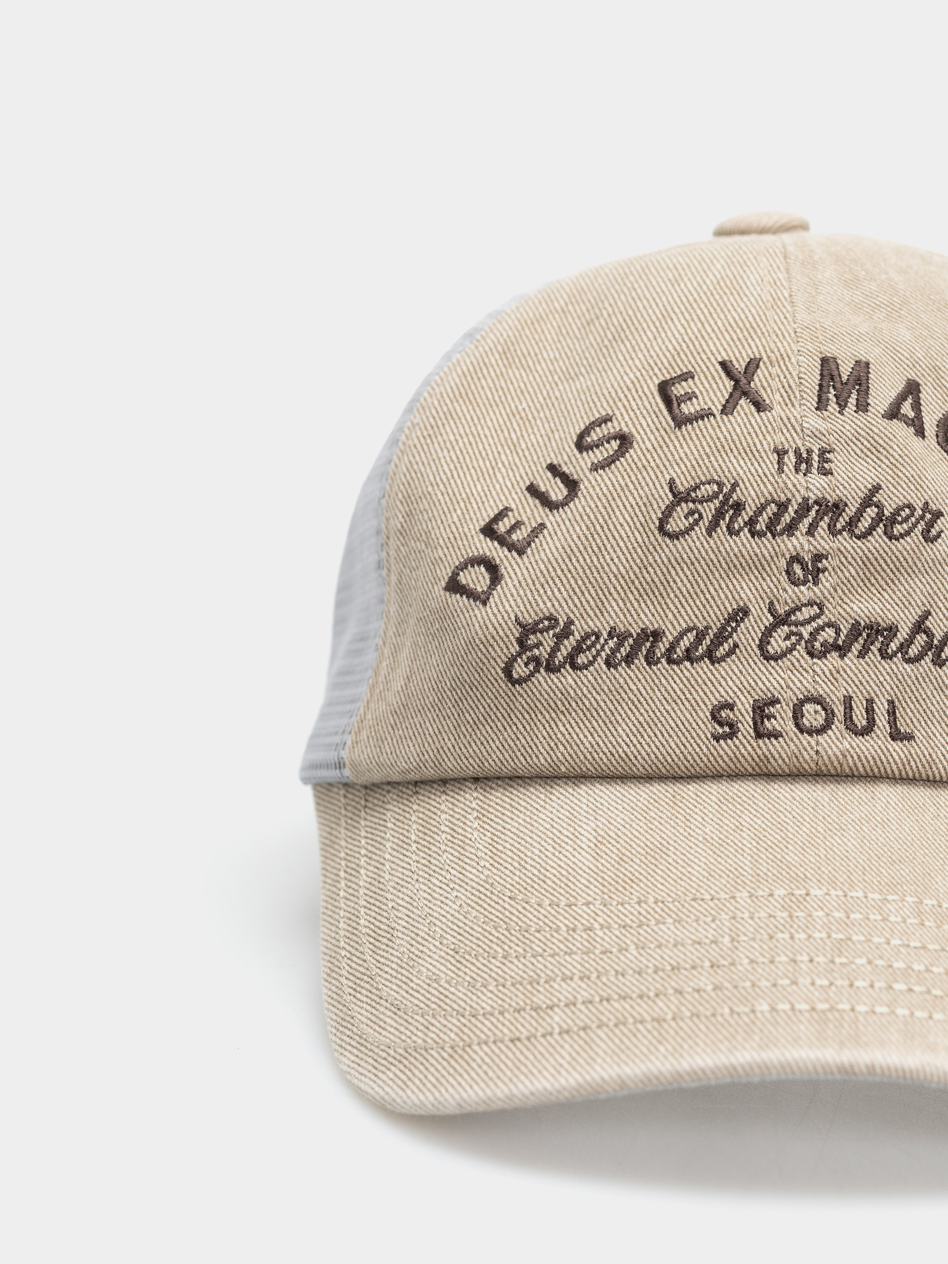 Кепка Deus Ex Machina Seoul Script Address (khaki)