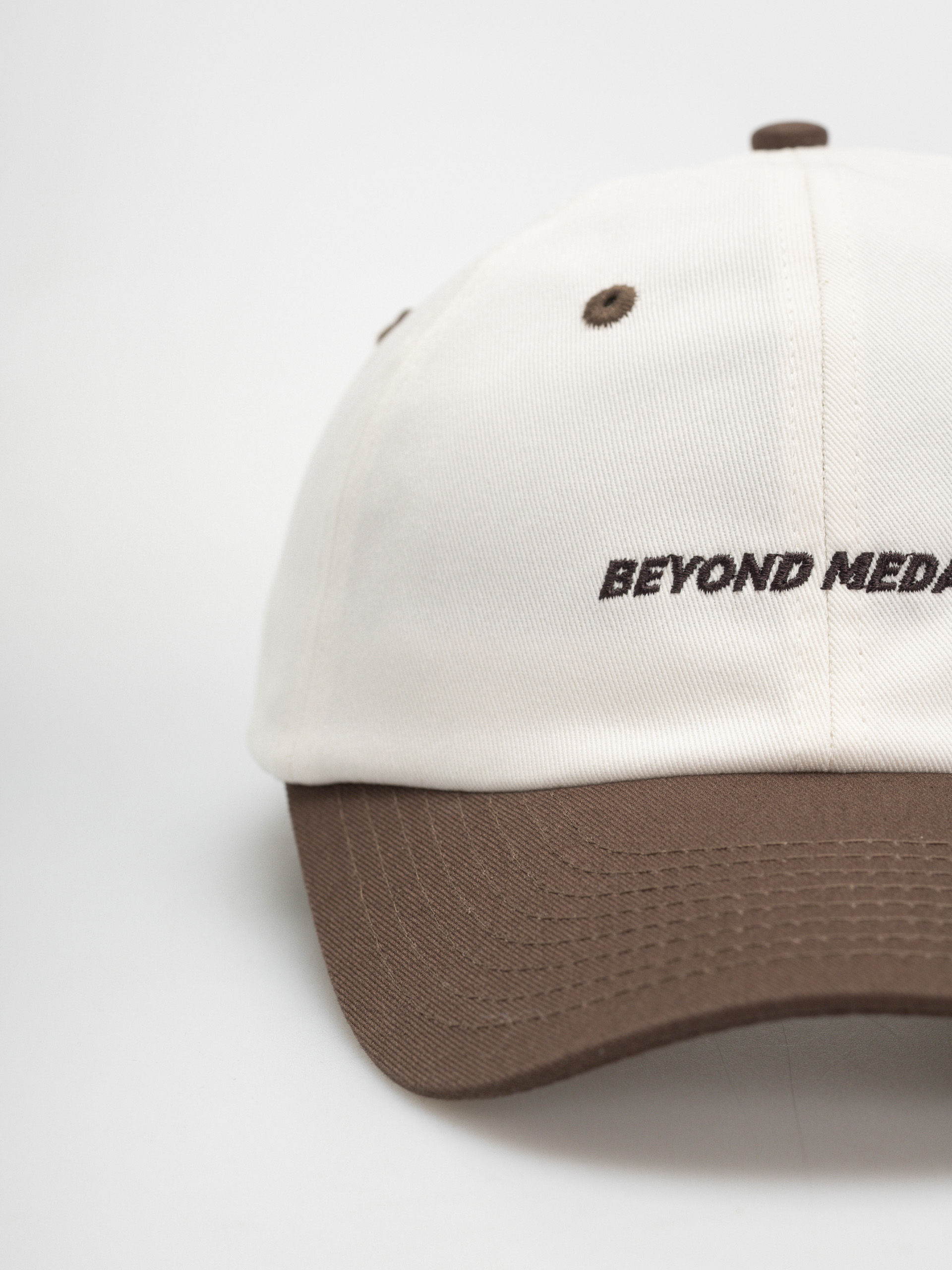 Кепка Beyond Medals Unstructured (off white)