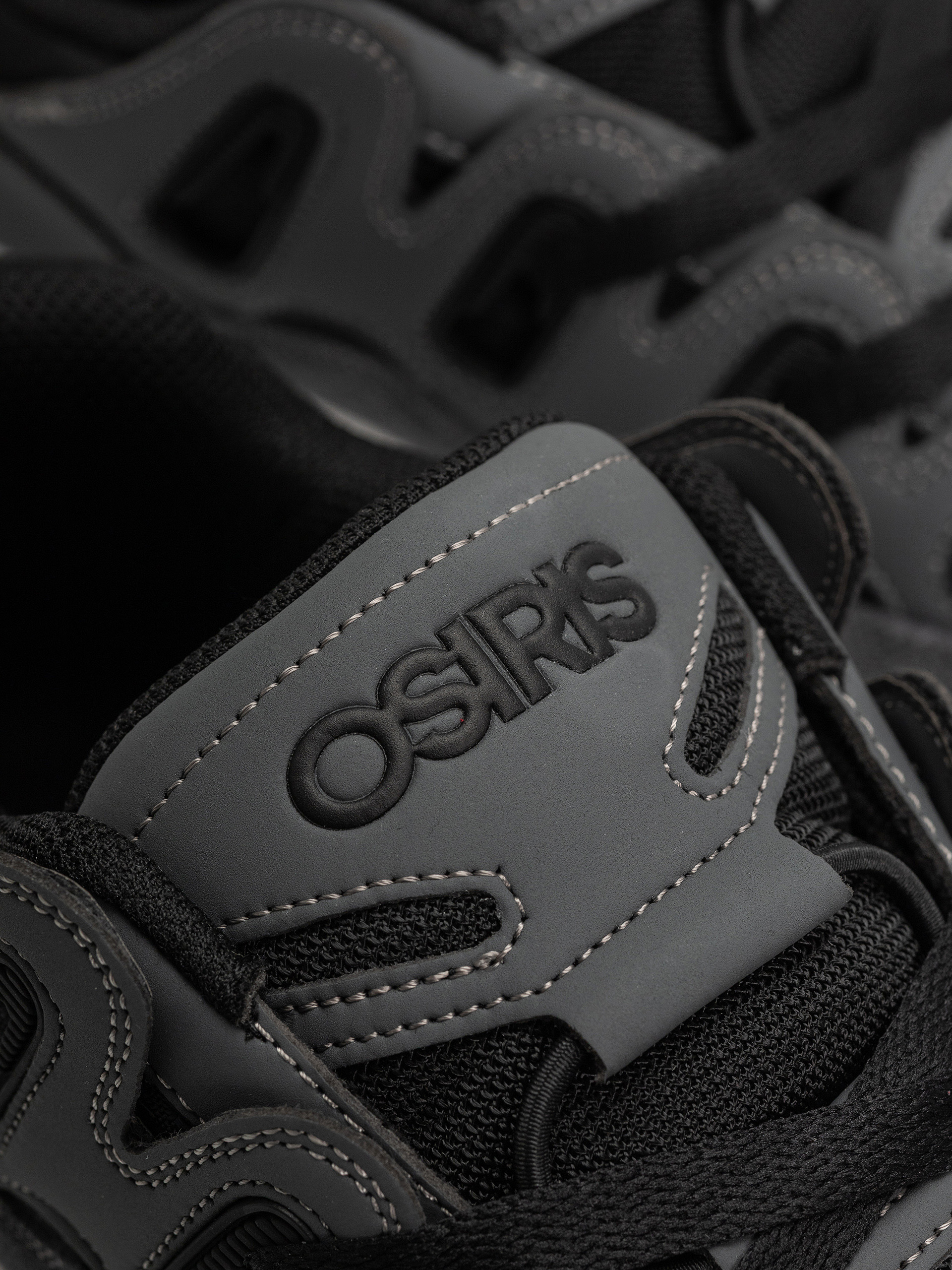 Взуття Osiris D3 S (charcoal/charcoal/black)