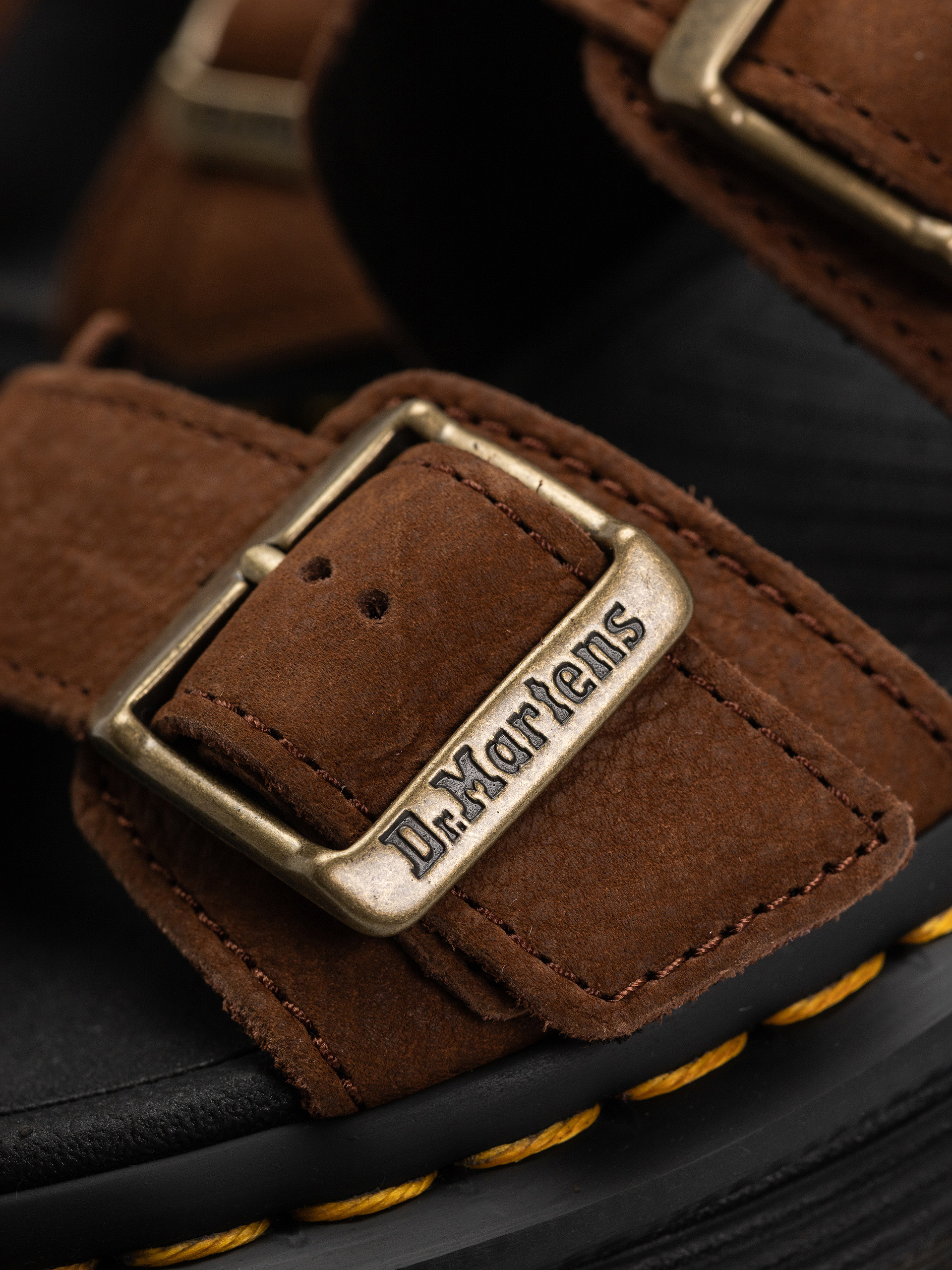 Сандалі Dr. Martens ZebZag Wmn (sepia brown tumbled nubuck)