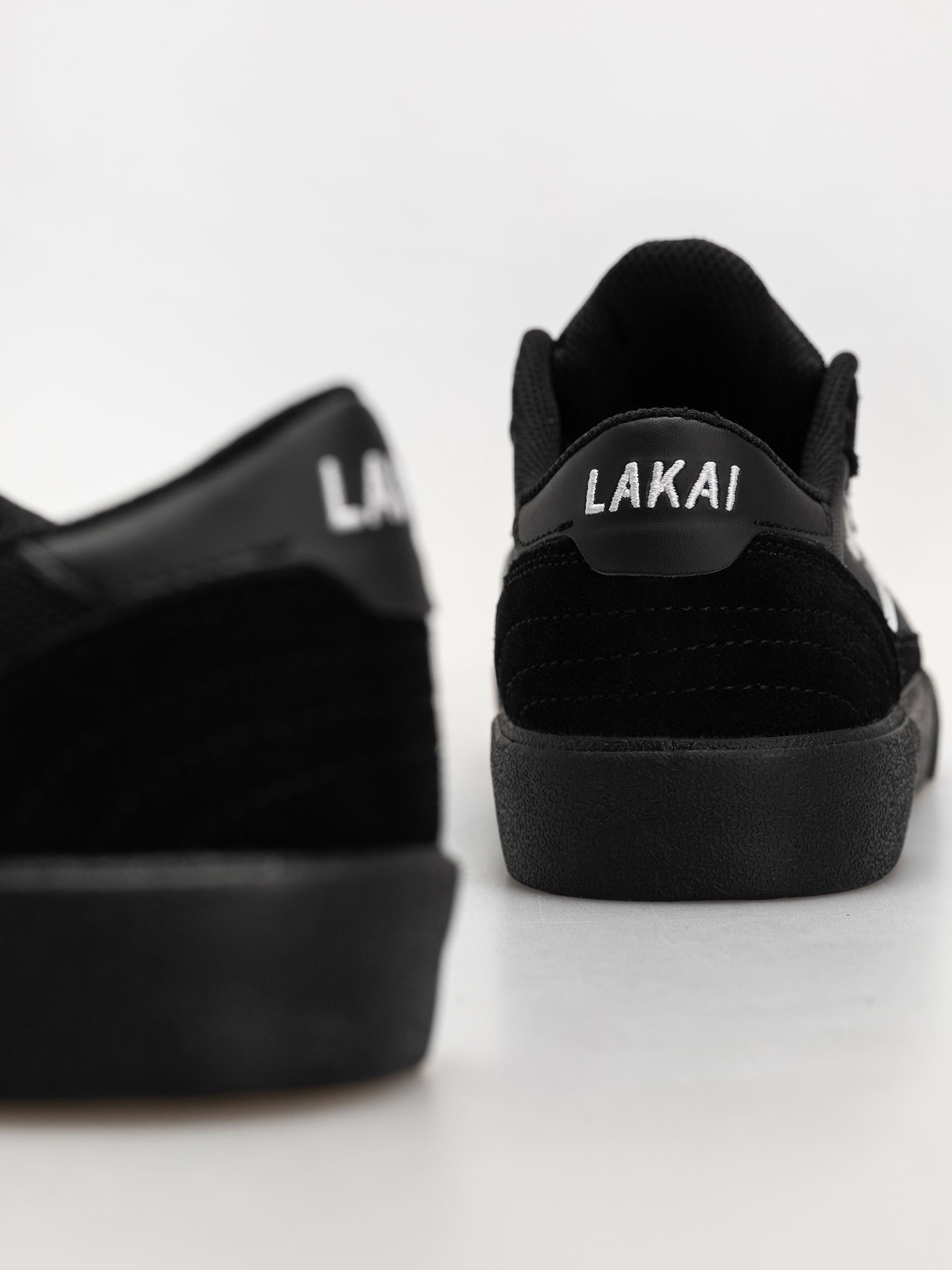 Взуття Lakai Cambridge (black suede)