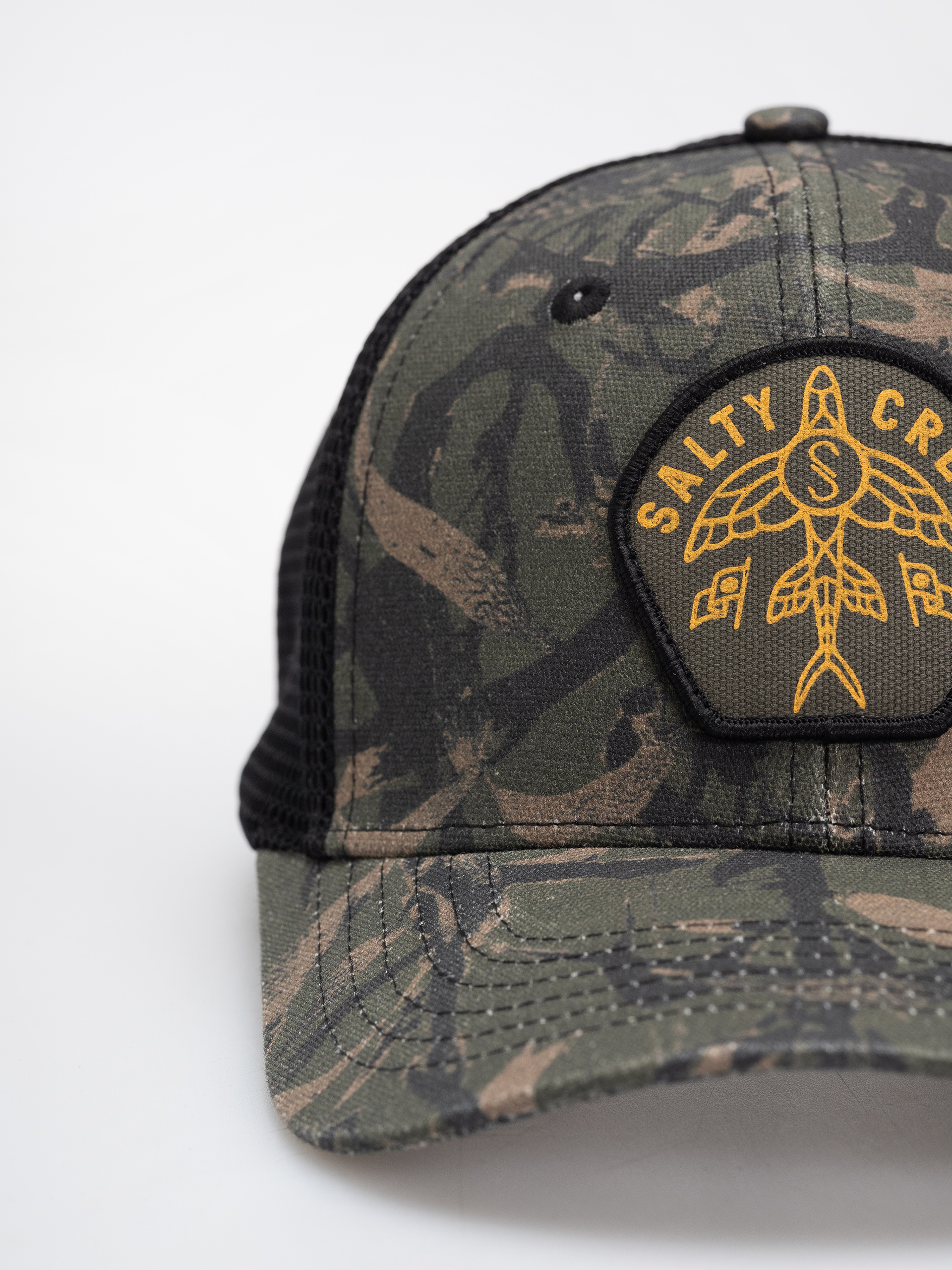 Кепка Salty Crew Flyer Ops Trucker (camo)