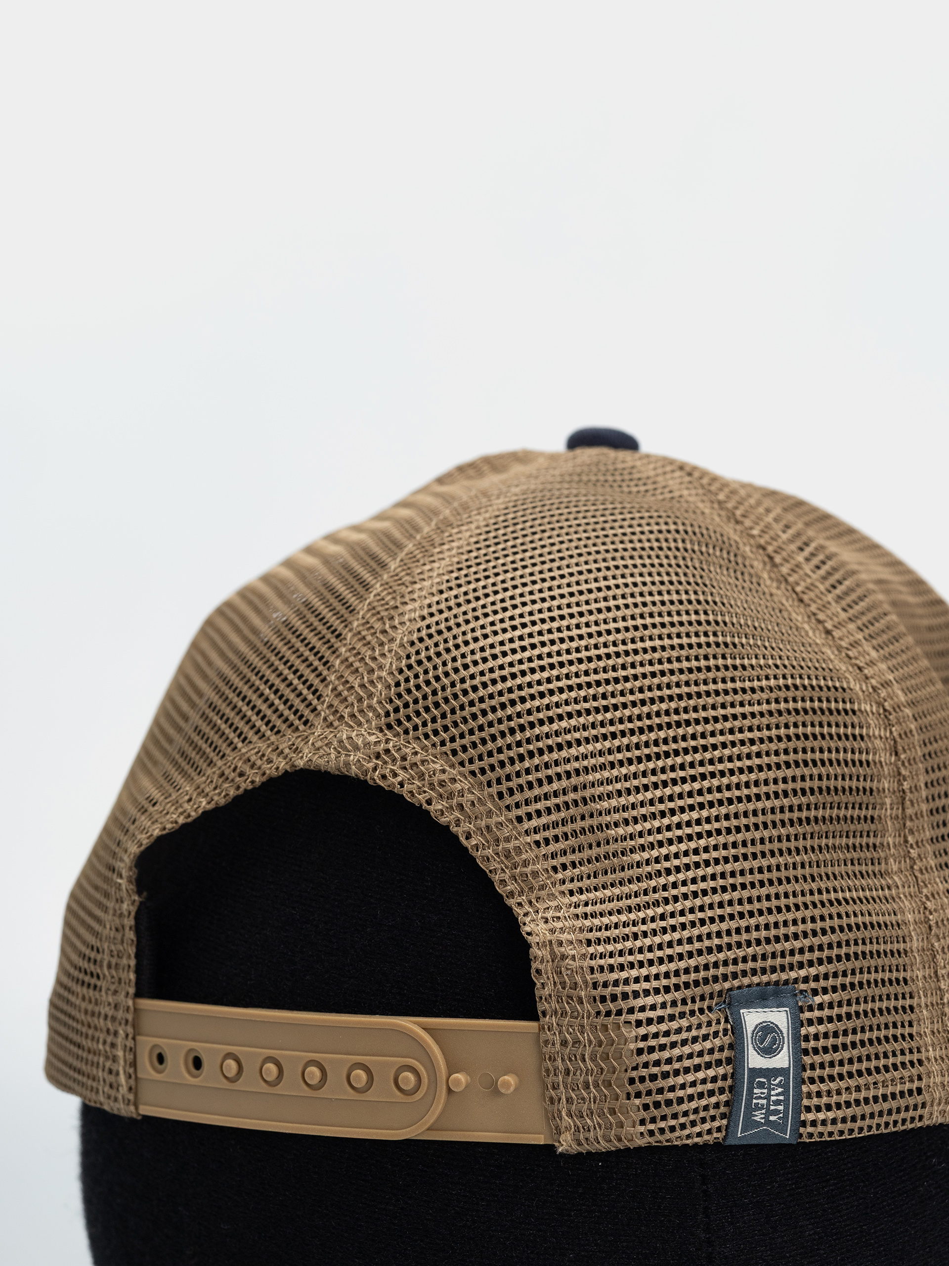 Кепка Salty Crew Mahi Surface Trucker (navy/gold)