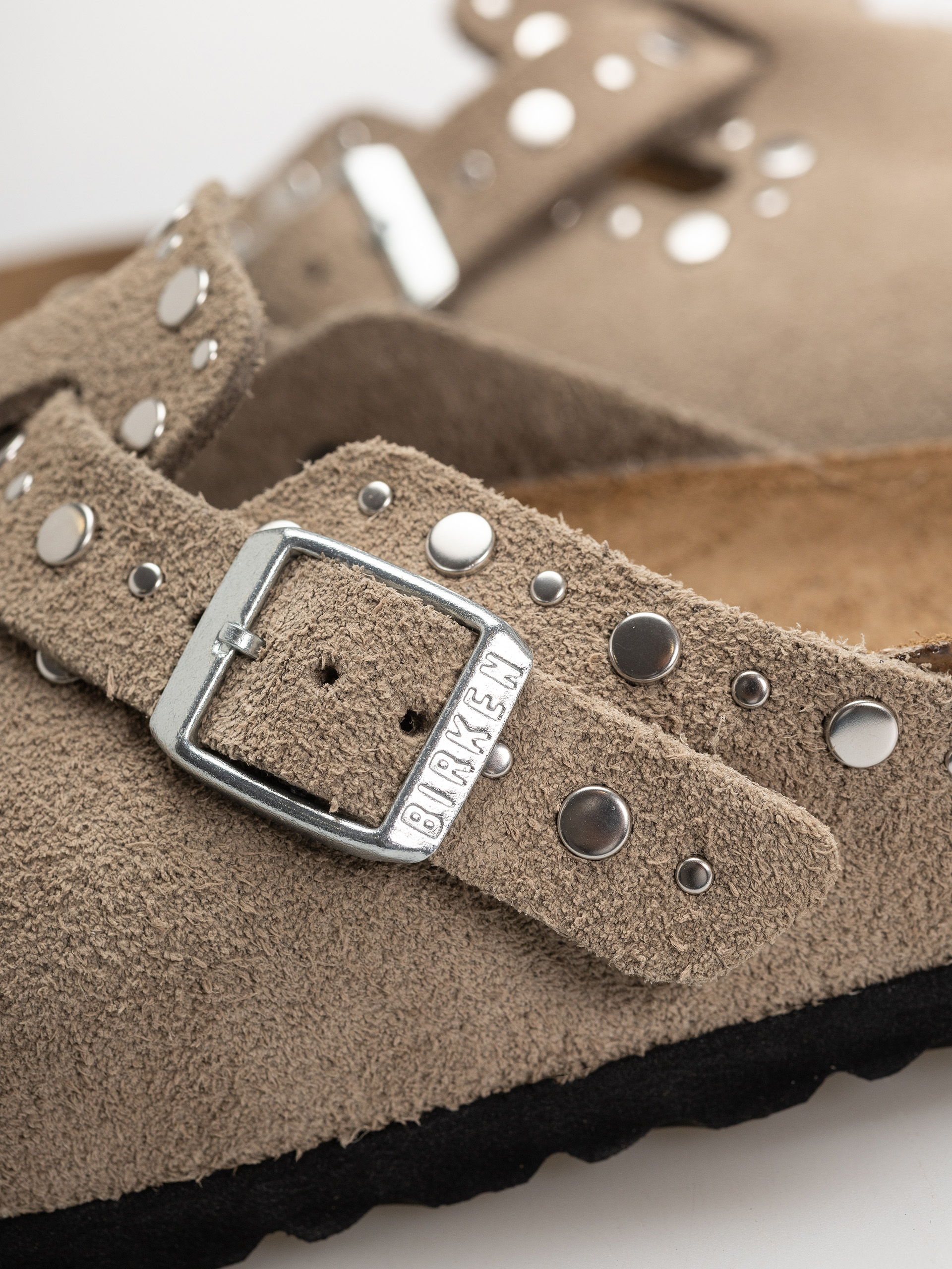 Шльопанці Birkenstock Boston Rivets Suede Leather Narrow Wmn (taupe)