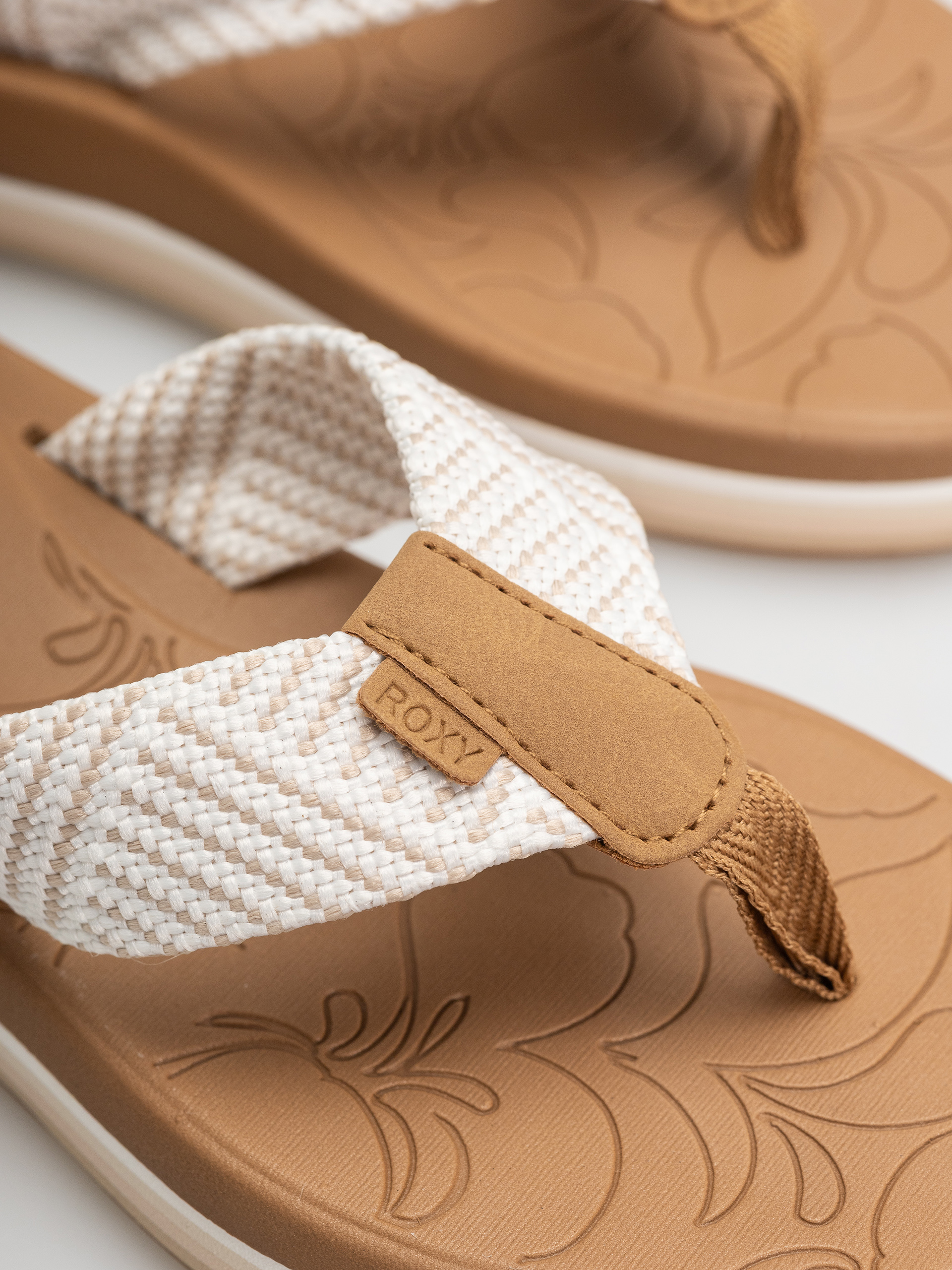 В‘єтнамки Roxy Colbee Hi Wmn (natural)